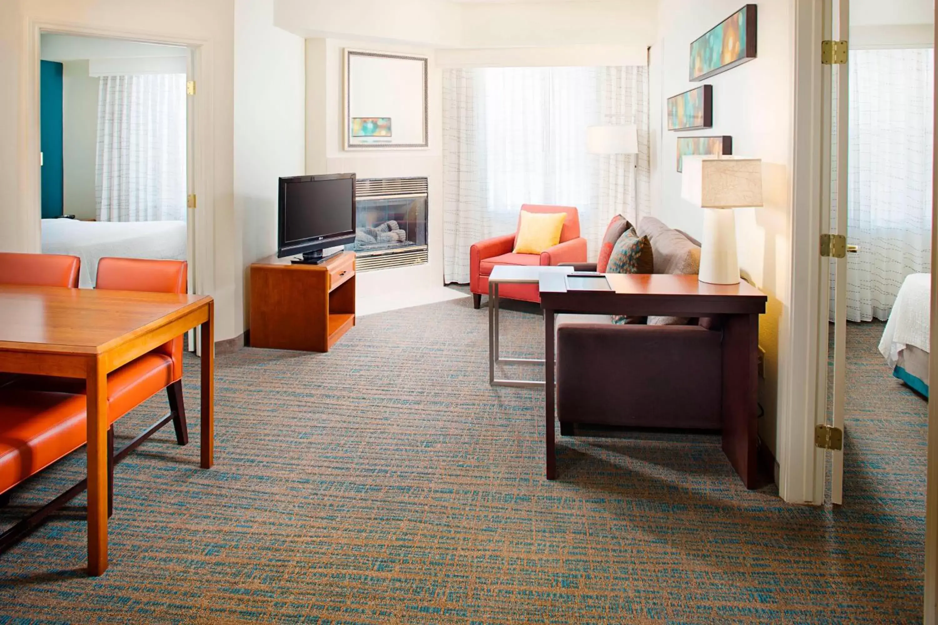 Living room, Seating Area in Residence Inn Dallas Park Central