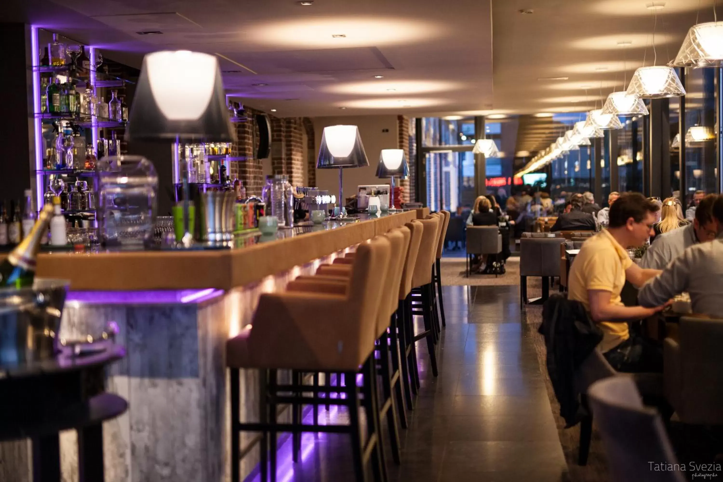 People, Restaurant/Places to Eat in Hotel Verviers Van der Valk