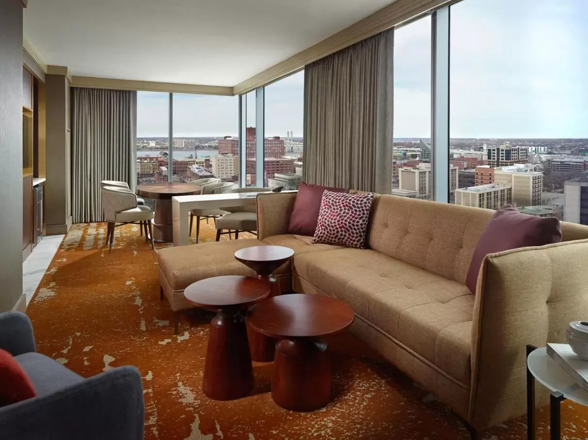 Superior Suite in Omni Louisville Hotel