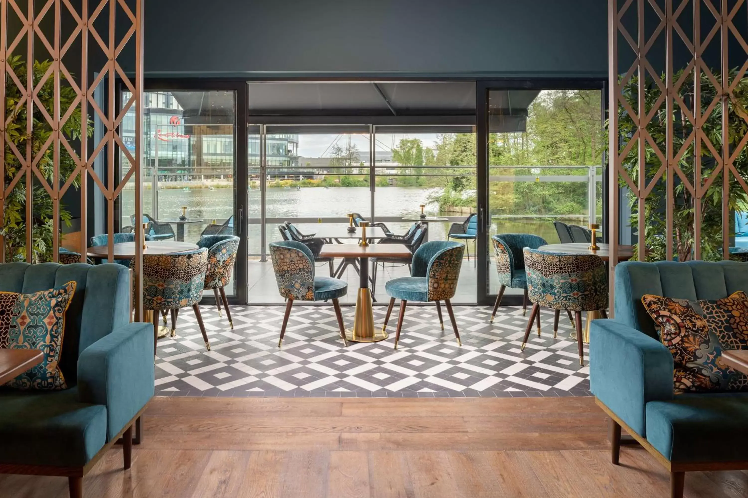 Restaurant/places to eat in Hilton Birmingham Metropole Hotel Restaurant/places to eat in Hilton Birmingham Metropole Hotel