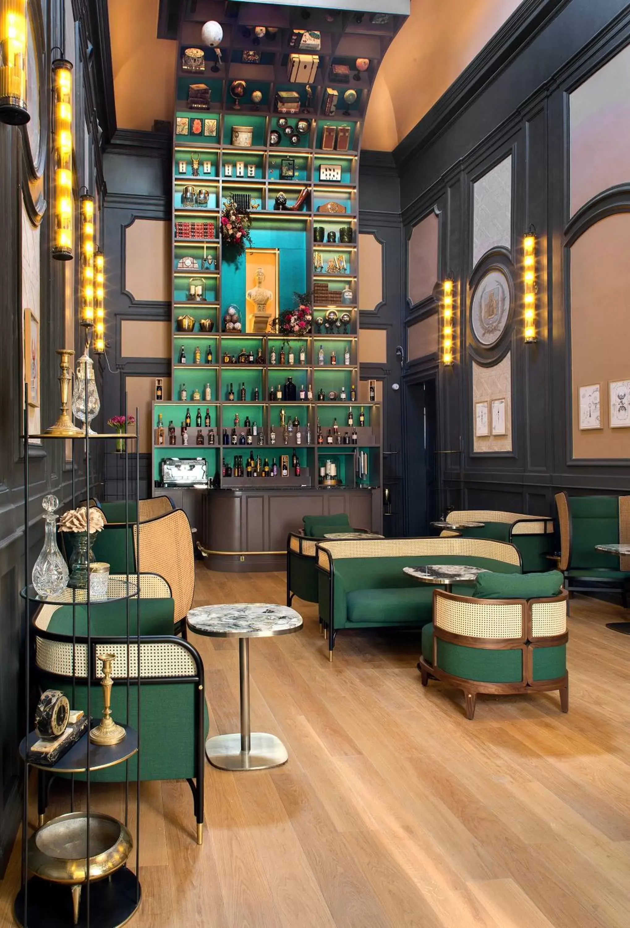 Lounge or bar, Restaurant/Places to Eat in Hôtel Richer De Belleval