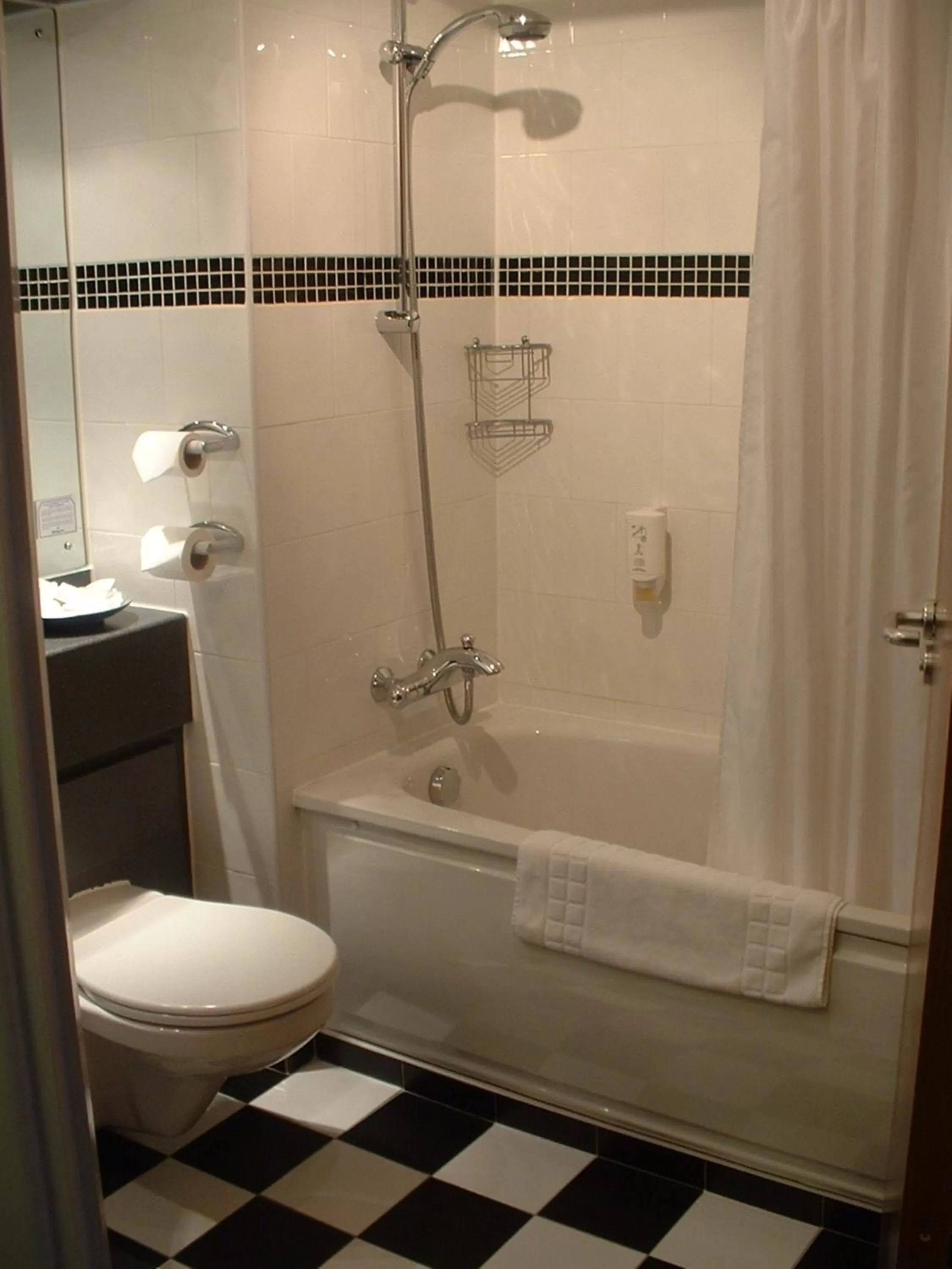 Photo of the whole room in Holiday Inn Wolverhampton - Racecourse by IHG