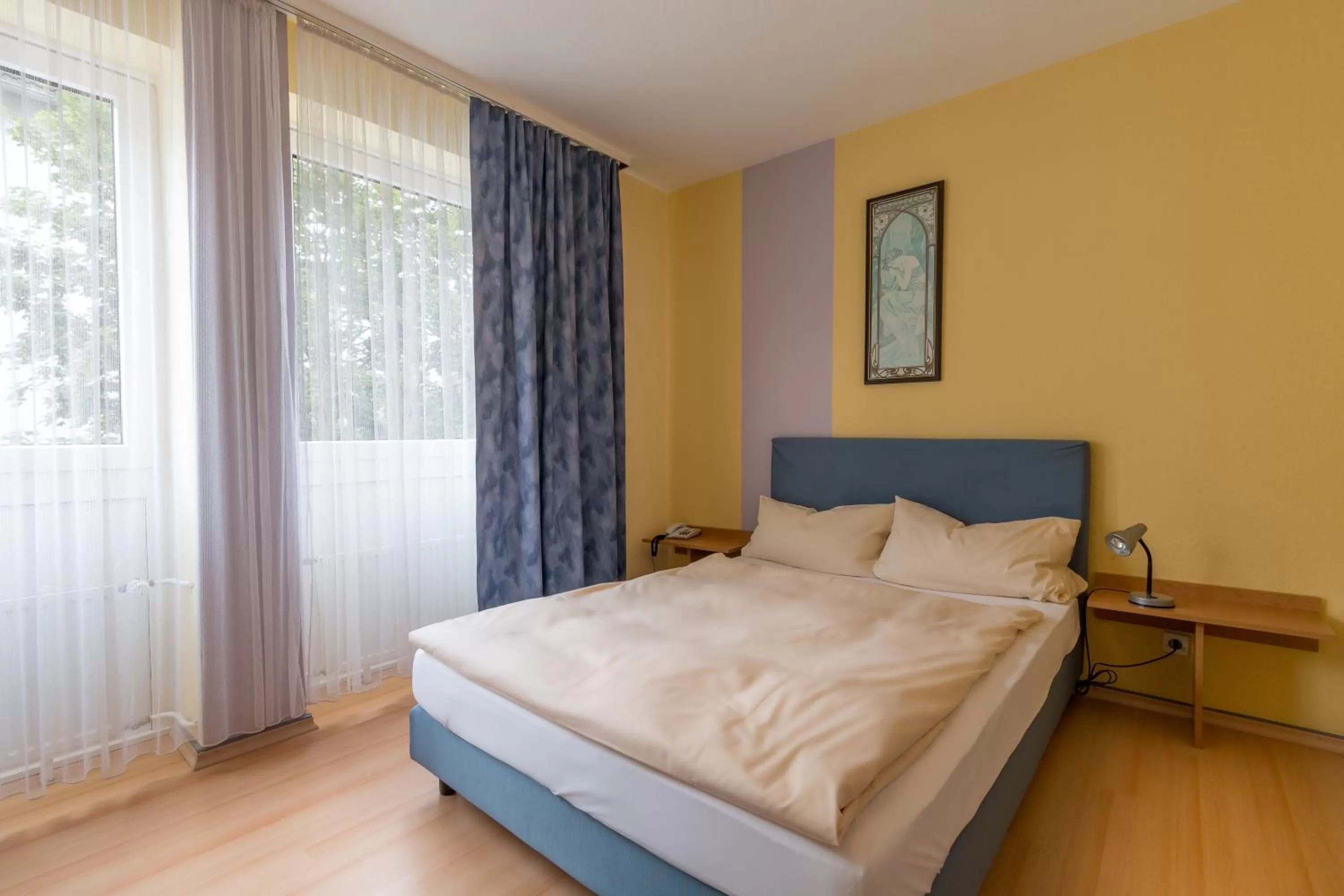 Photo of the whole room, Bed in Hotel Regina