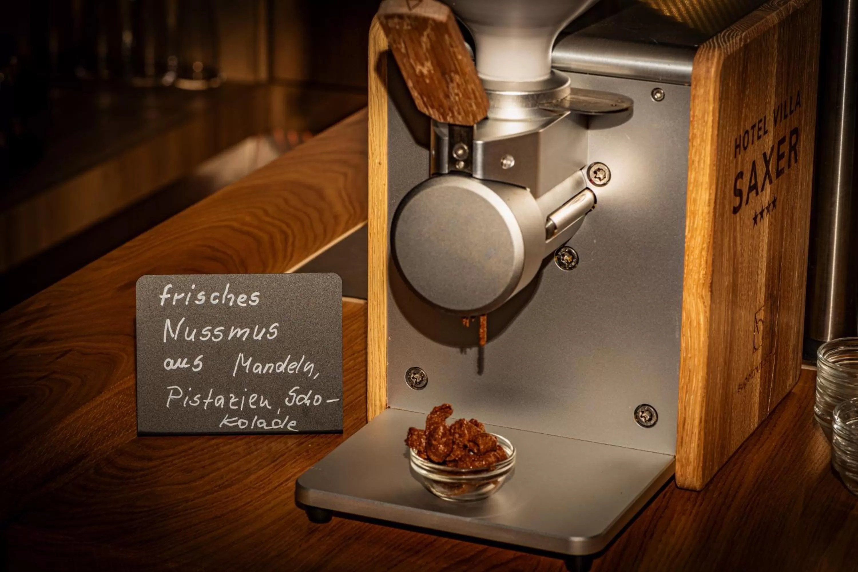 Food in AKZENT Hotel Villa Saxer