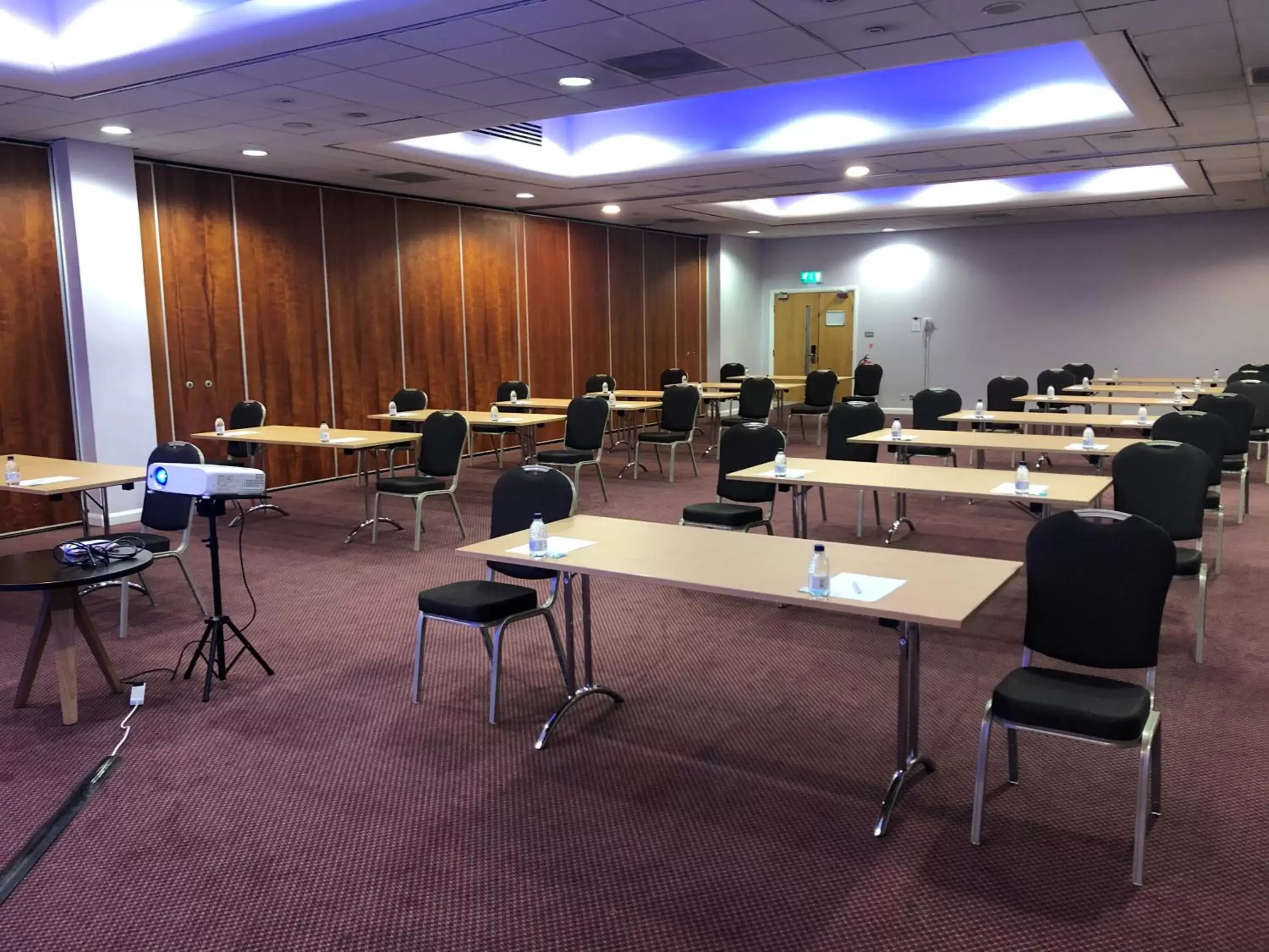 Meeting/conference room in Holiday Inn Liverpool City Centre, an IHG Hotel