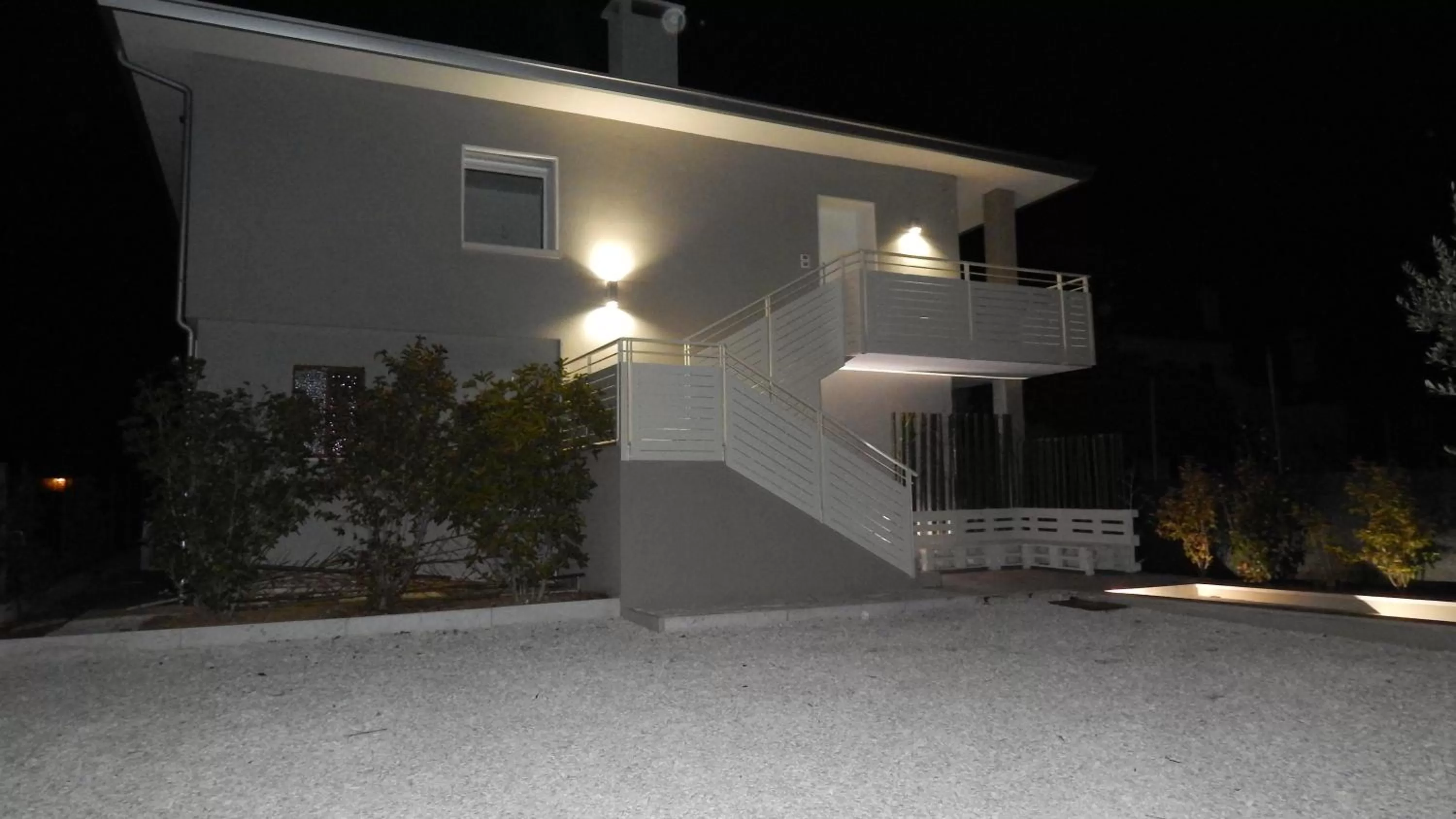 Property building in Flyingaway