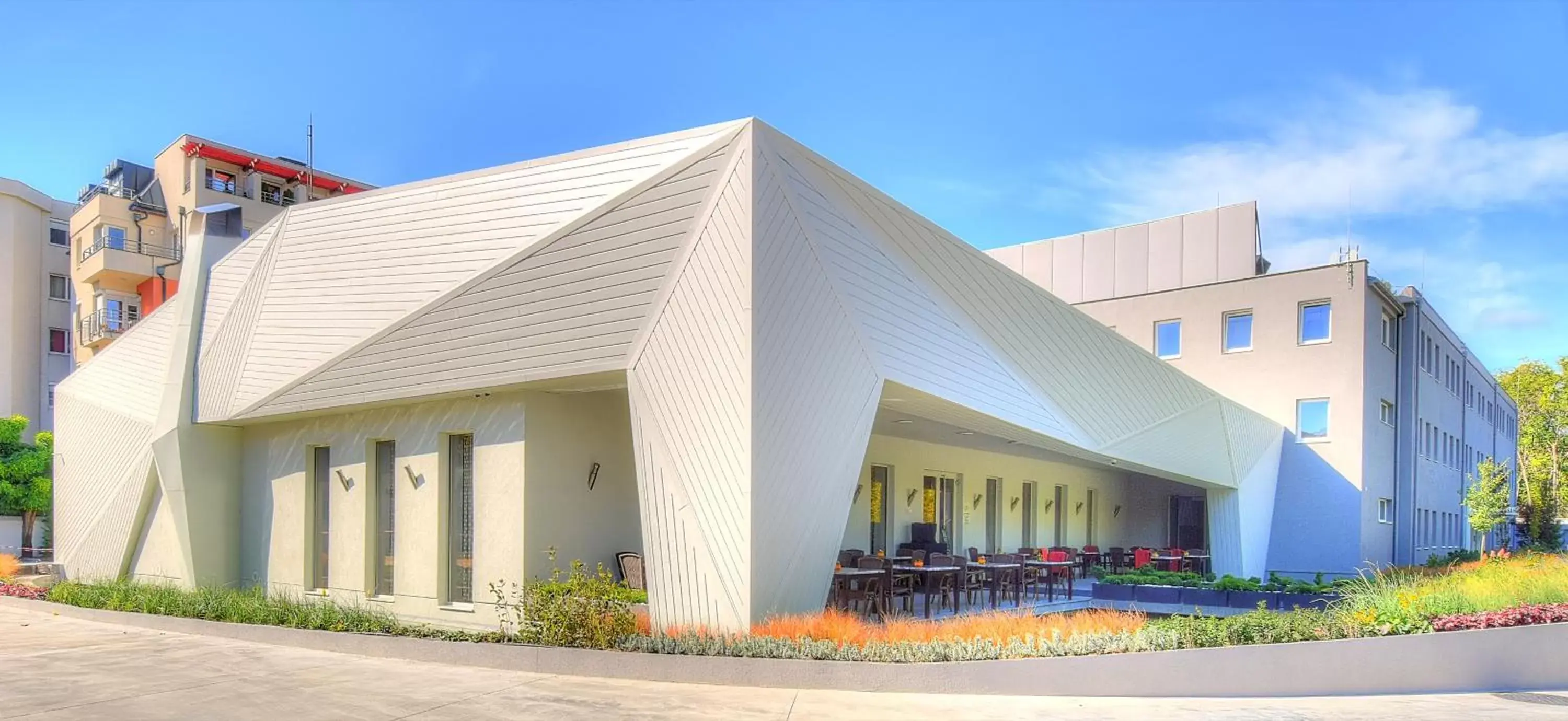 Facade/entrance in Anna Hotel Facade/entrance in Anna Hotel