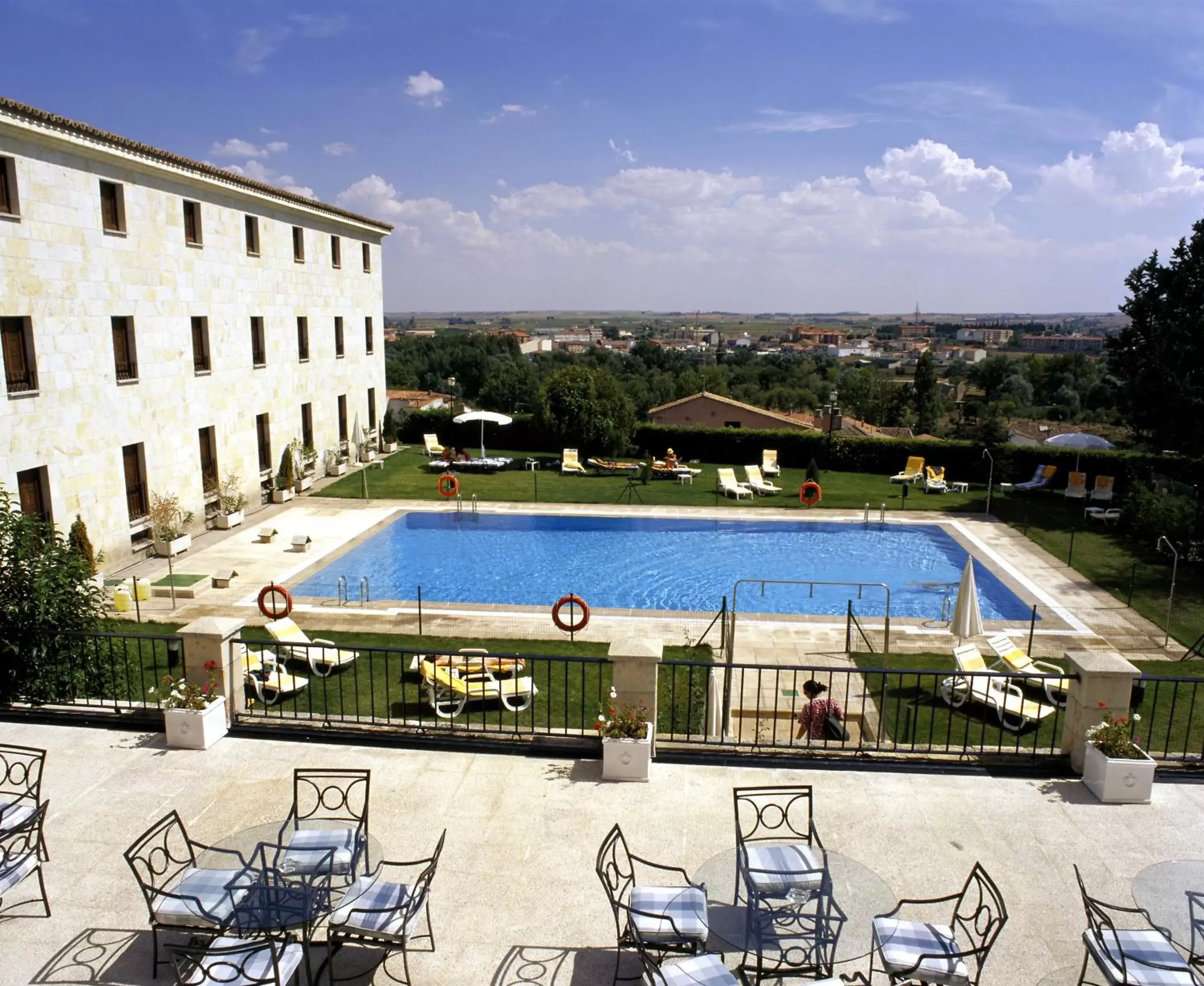 Swimming pool in Parador de Zamora Swimming pool in Parador de Zamora