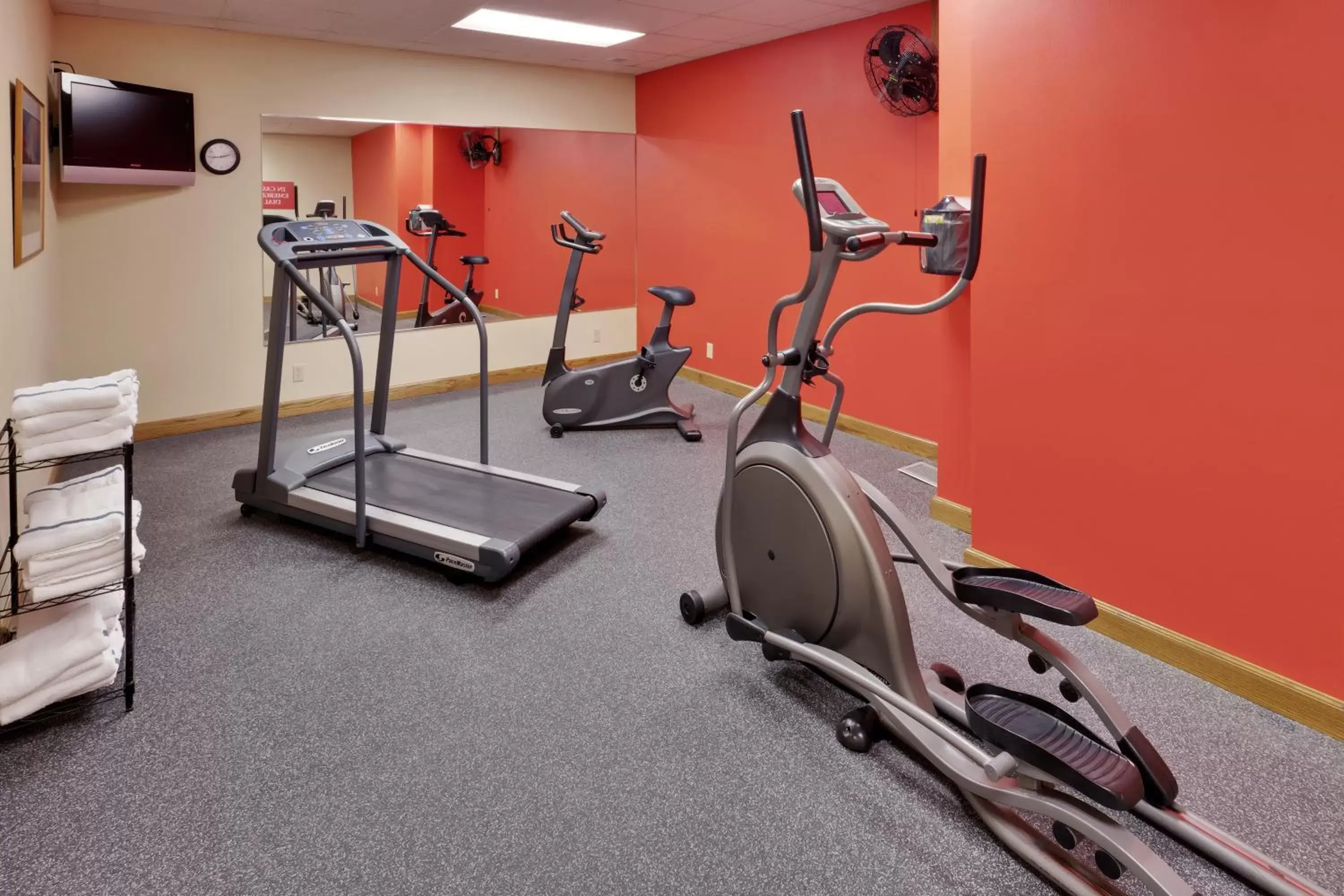 Fitness centre/facilities, Fitness Center/Facilities in Country Inn & Suites by Radisson, Mount Morris, NY