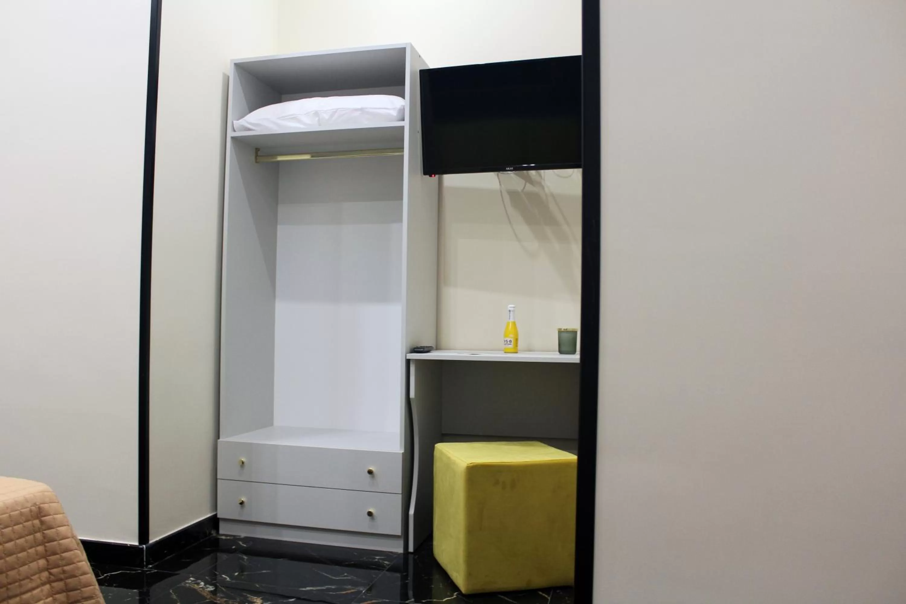 TV/Entertainment Center in My Luxury