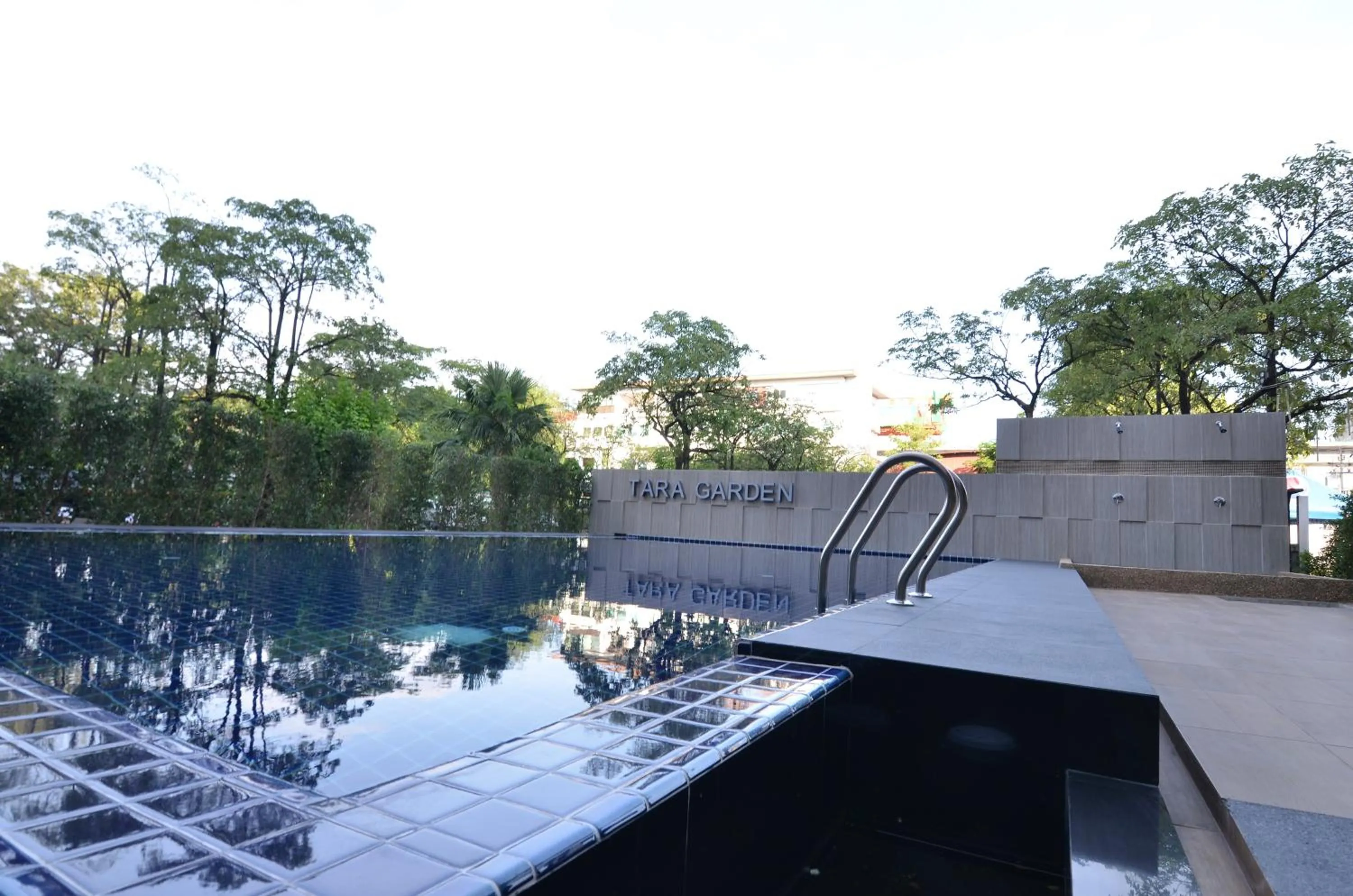 Swimming pool in Grand Tara Garden Thai Hotel