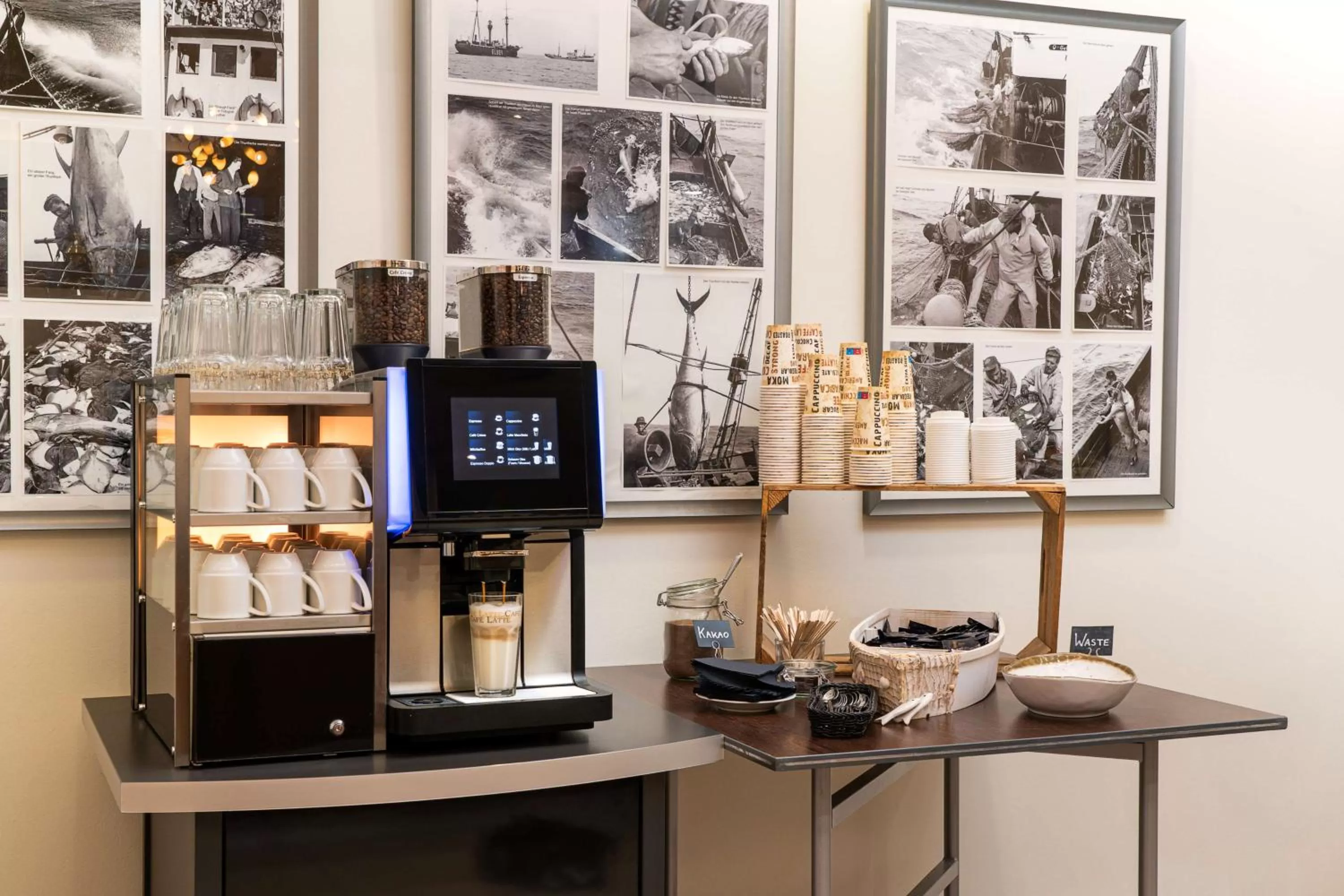 Breakfast in elaya hotel hamburg finkenwerder