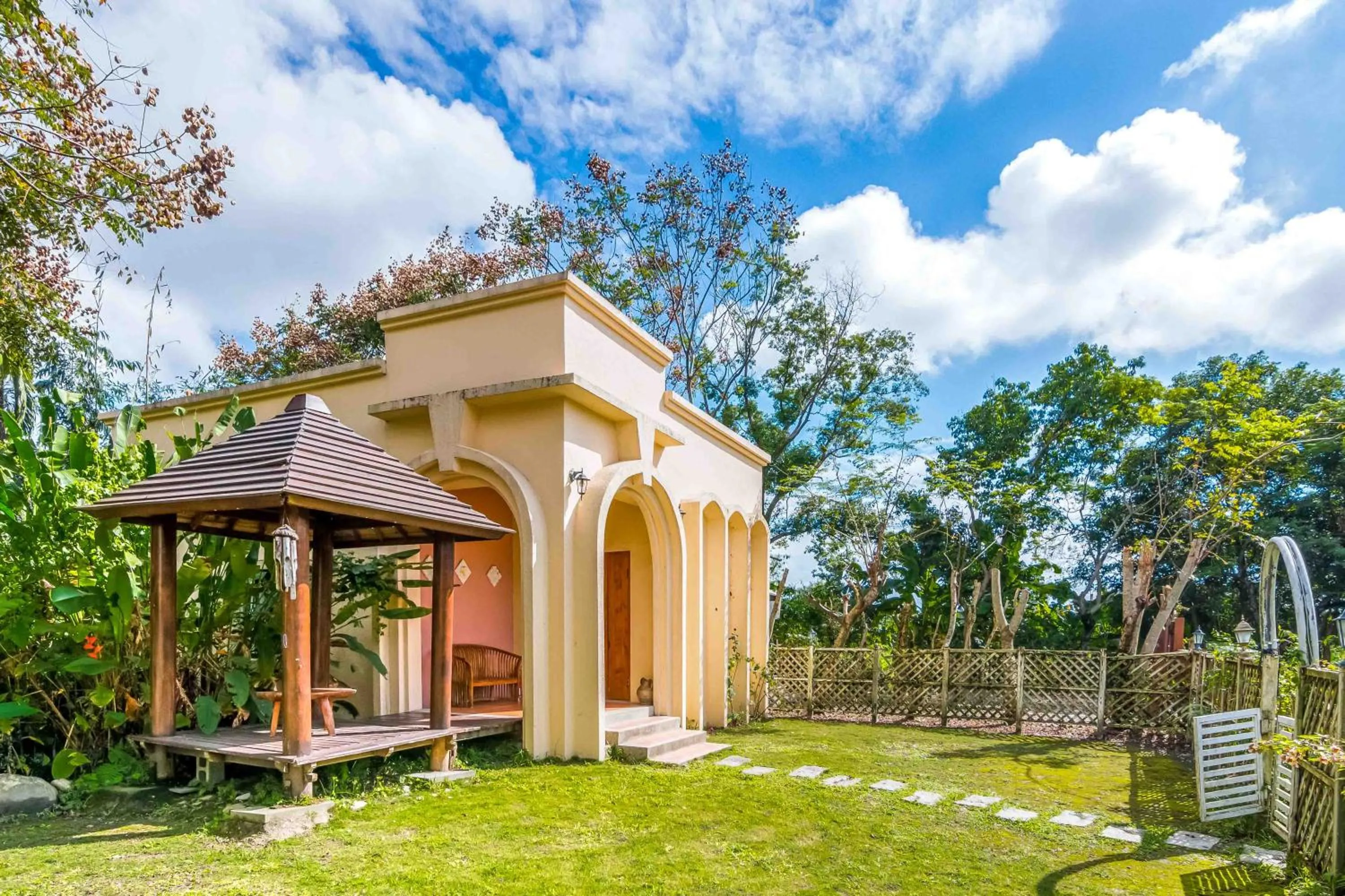 Garden in Dream Home B&B