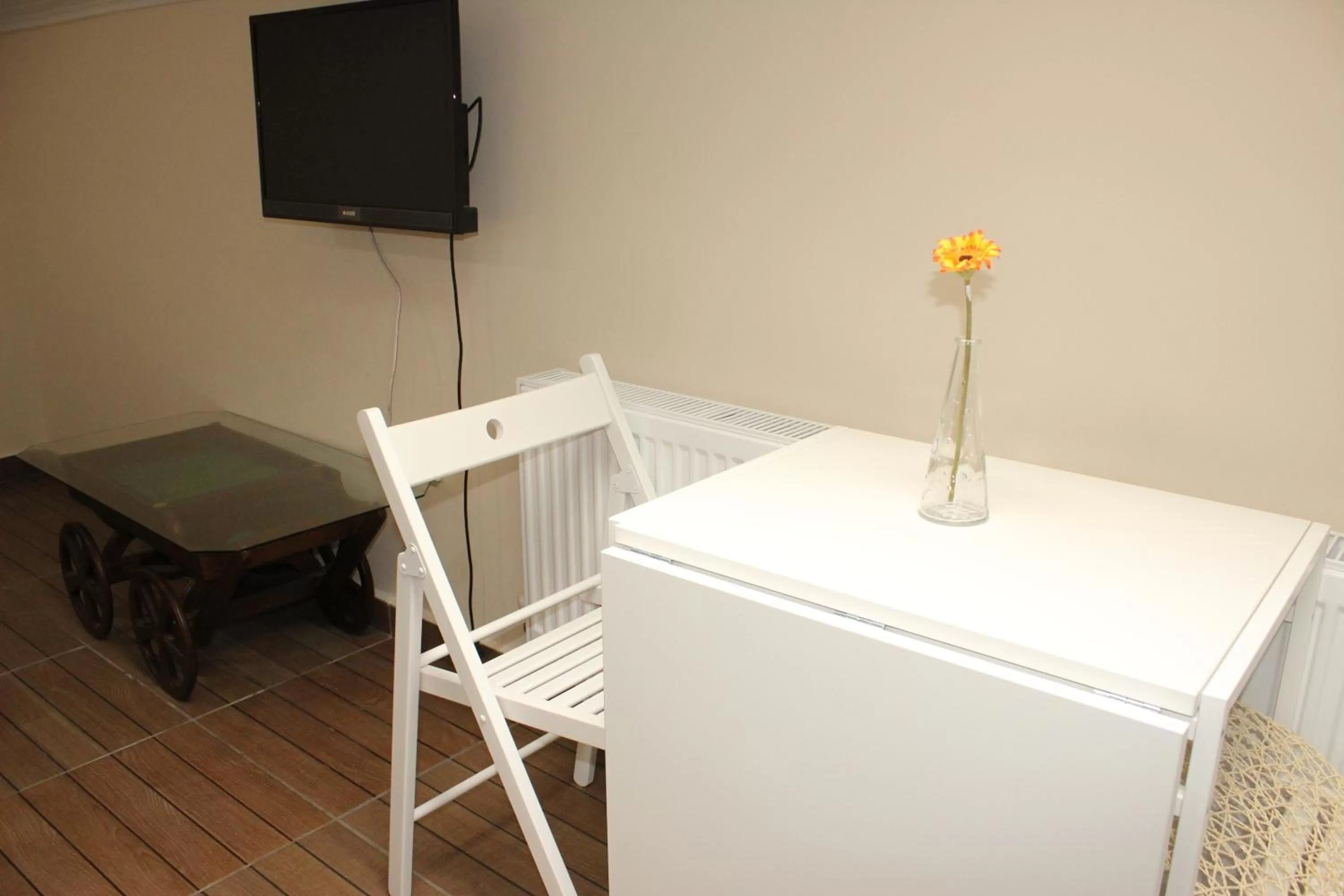 Coffee/tea facilities in Ede Apart Otel