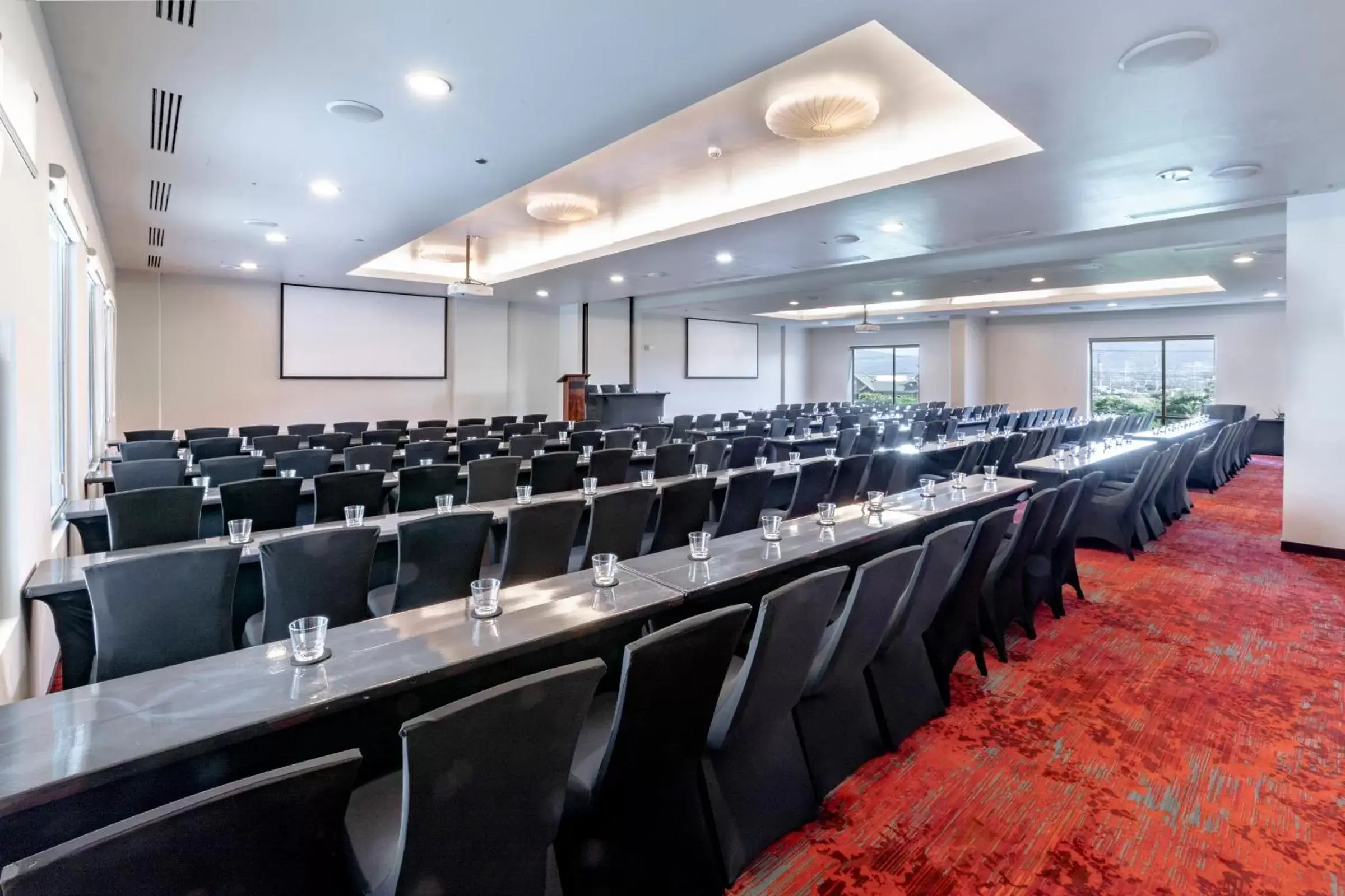 Business facilities in Park Inn San Jose by Radisson