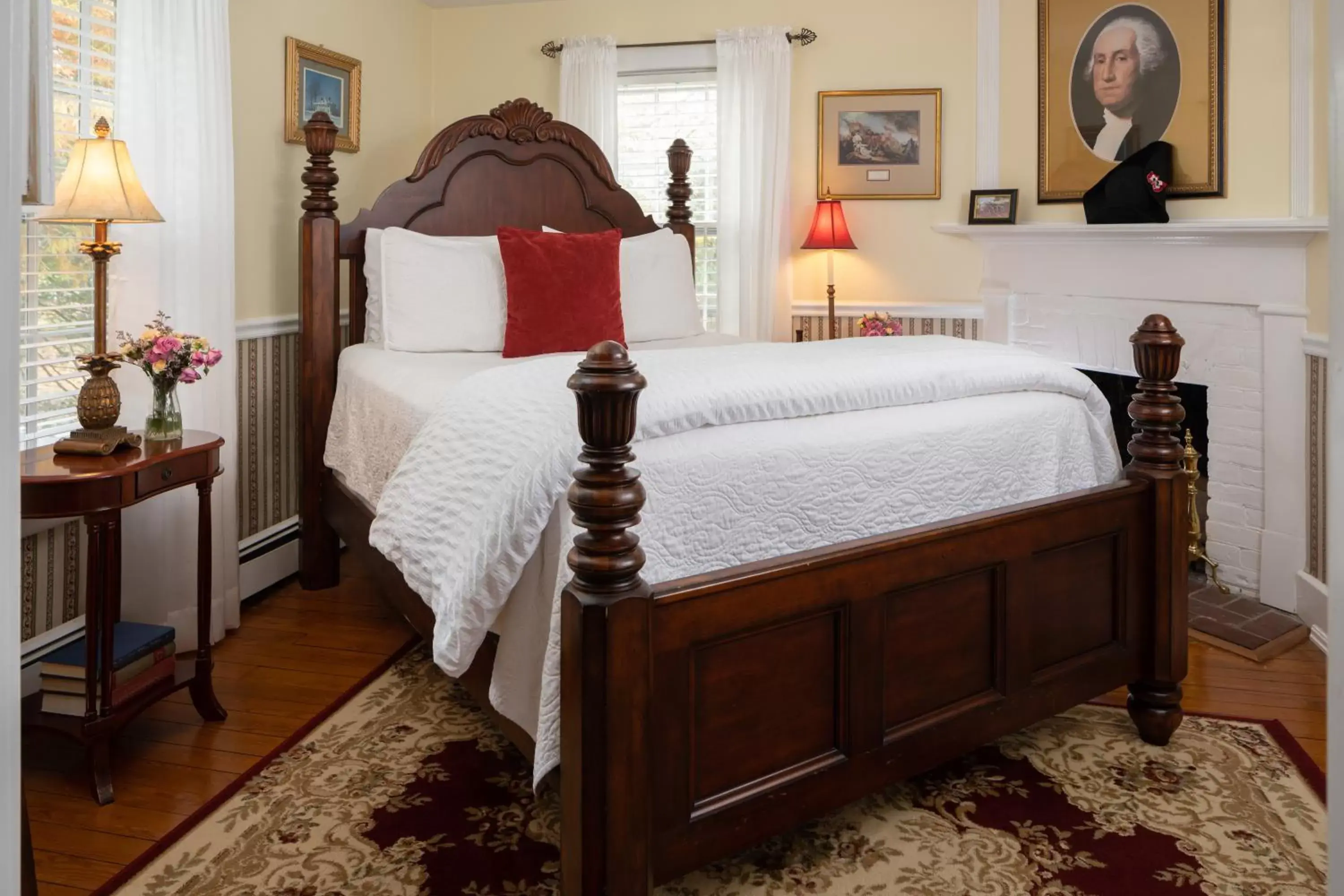 Bed in A Williamsburg White House Inn