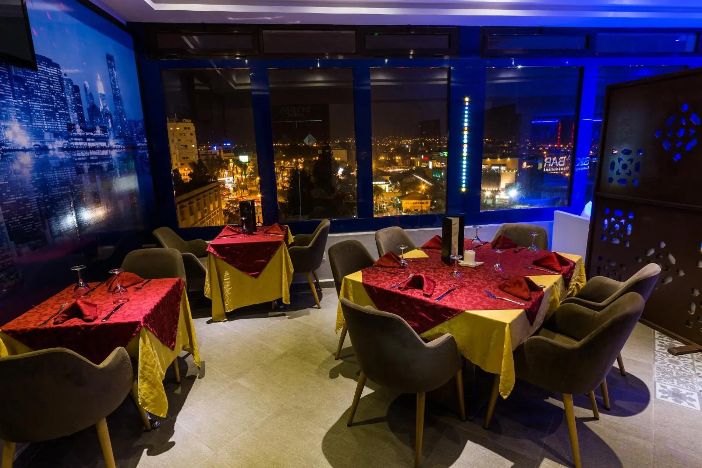Restaurant/Places to Eat in Menzeh Zalagh 2Boutique Hôtel & Sky