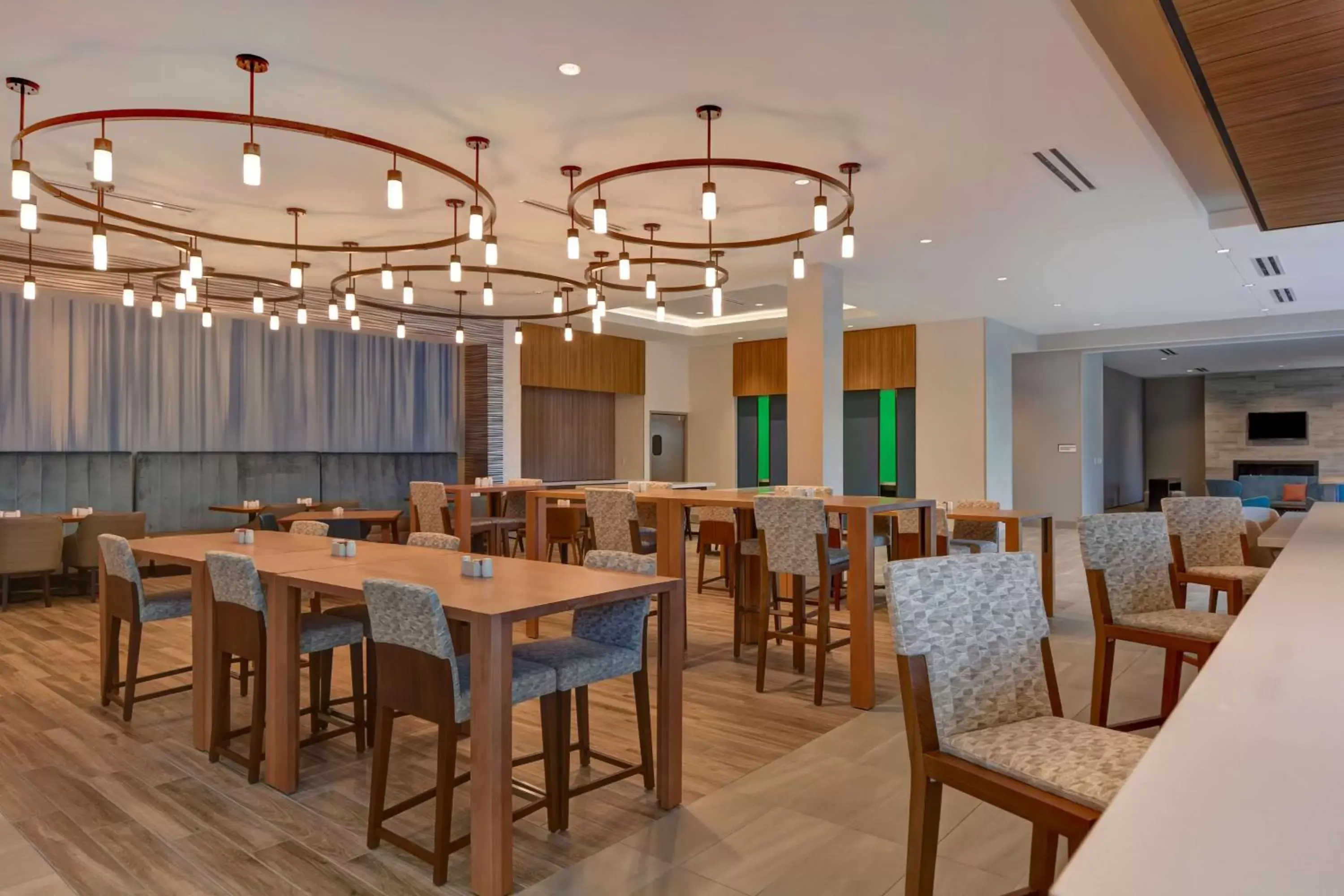 Lounge or bar, Restaurant/Places to Eat in Hilton Garden Inn Destin Miramar Beach, Fl