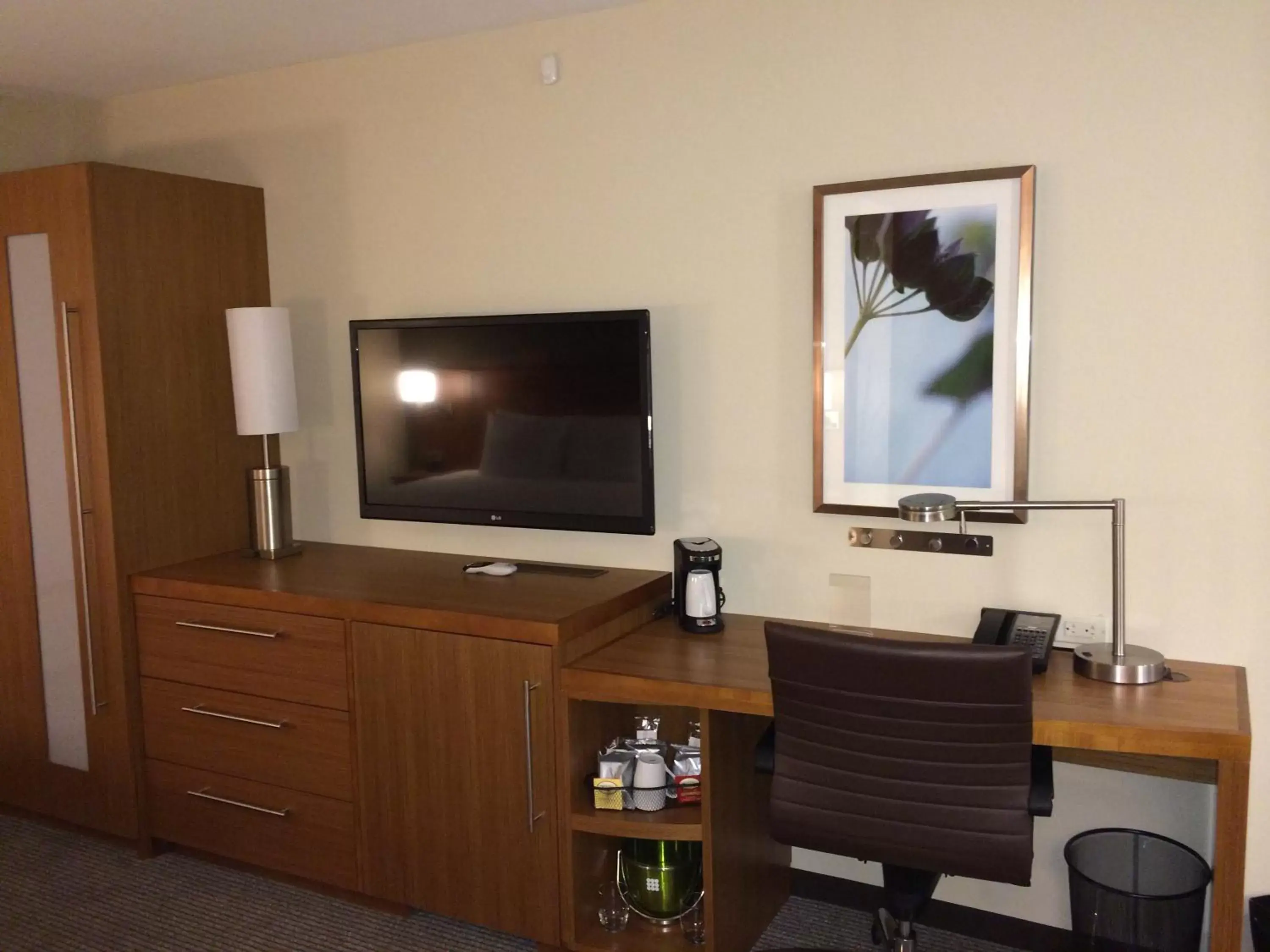 TV and multimedia, TV/Entertainment Center in Hyatt Place Omaha/Downtown-Old Market