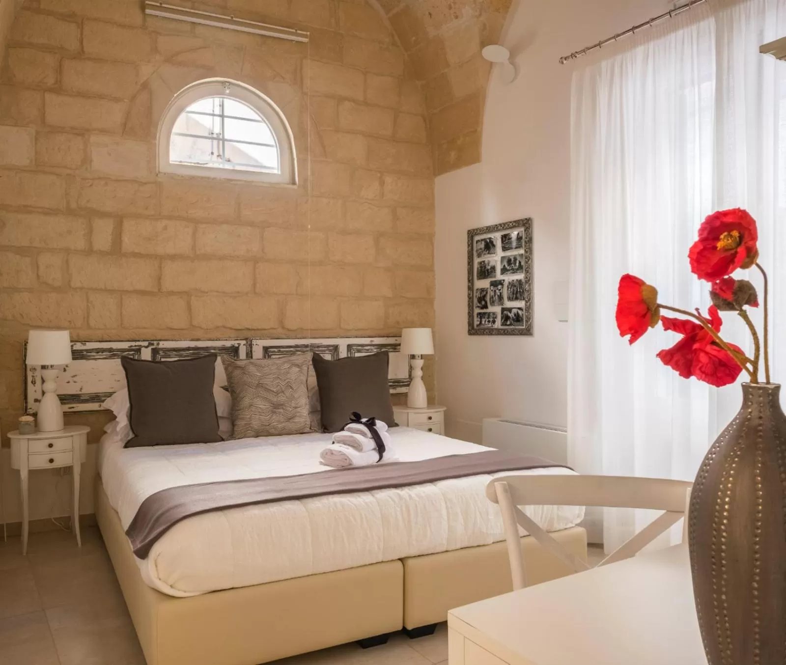 Bedroom, Bed in Amatè Suite