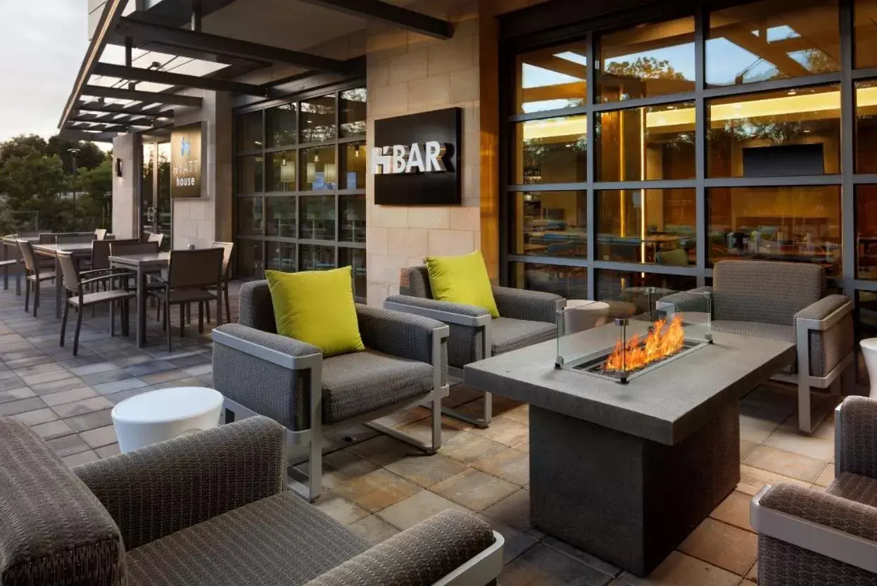 Lounge or bar, Lounge/Bar in Hyatt House San Jose/Cupertino