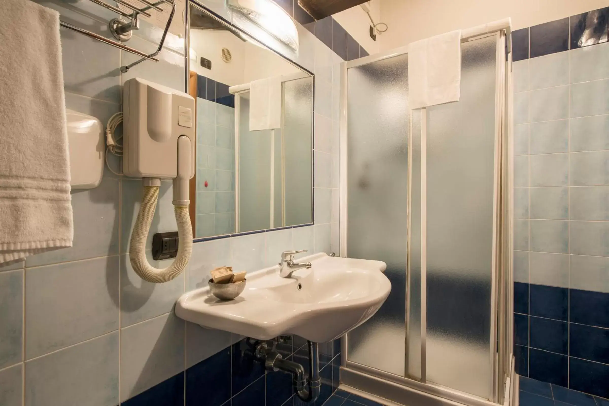 Bathroom in Hotel Villa Glicini