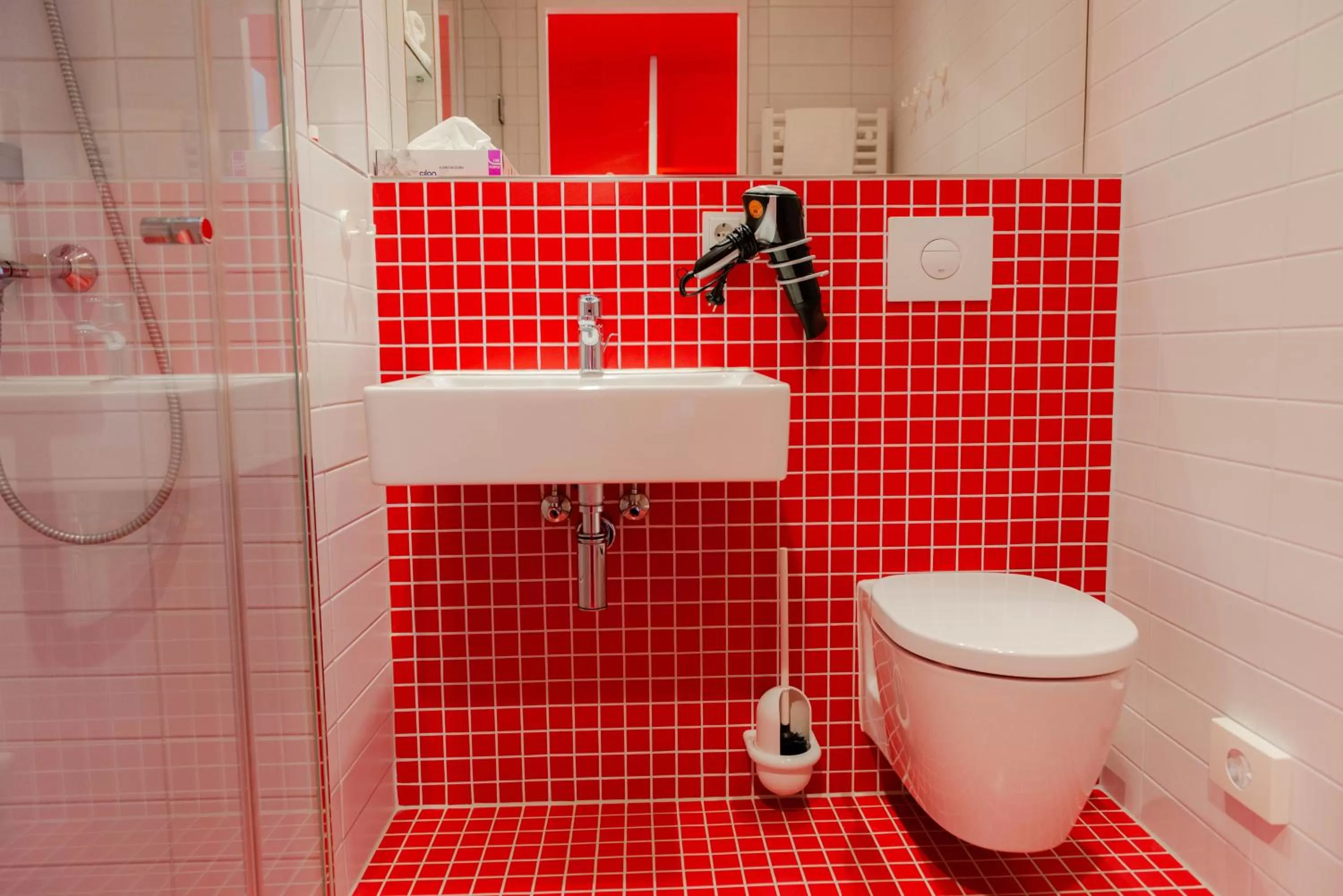 Shower in havenhostel Cuxhaven