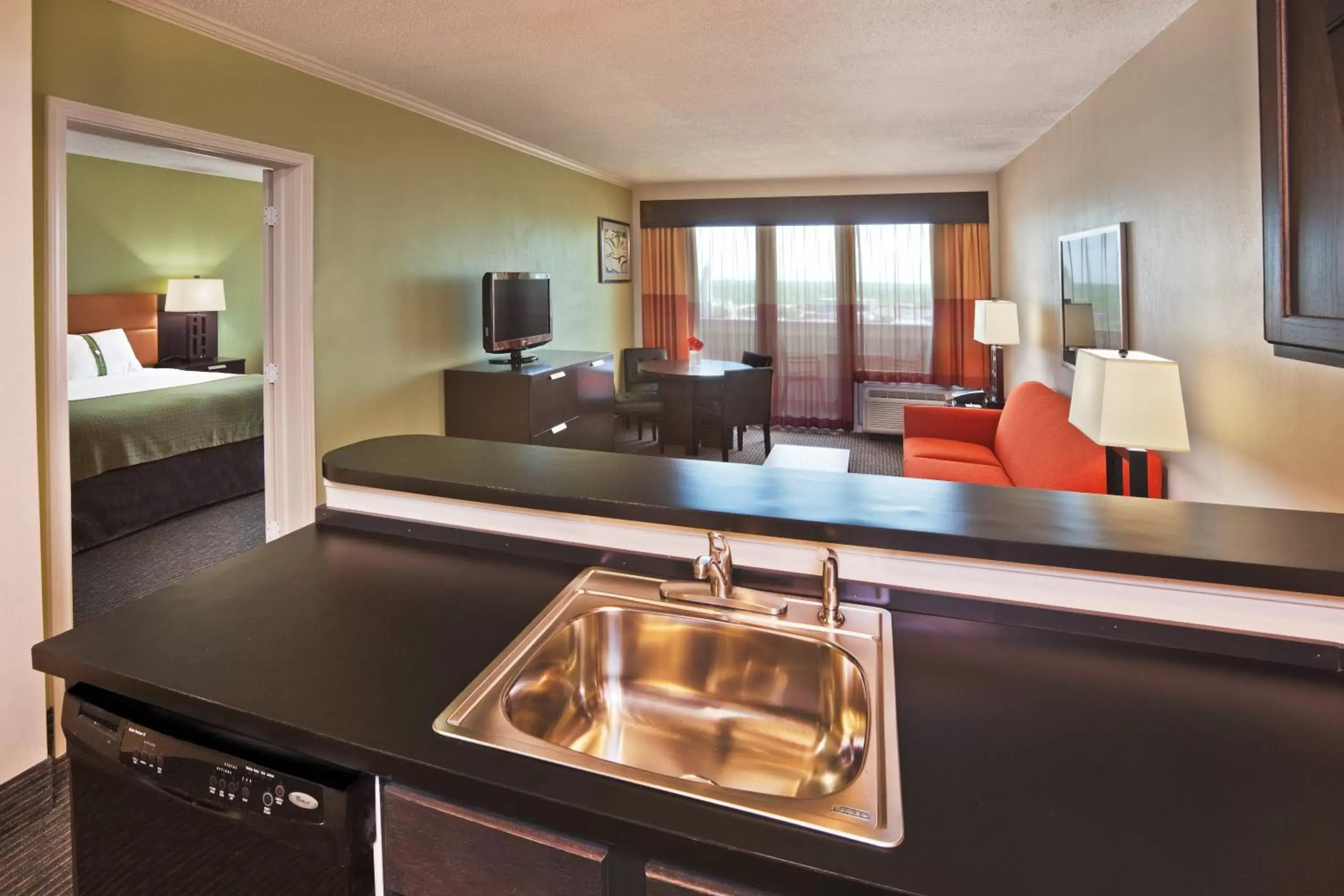 Kitchen or kitchenette, Kitchen/Kitchenette in 17 West Hotel, Ascend Hotel Collection