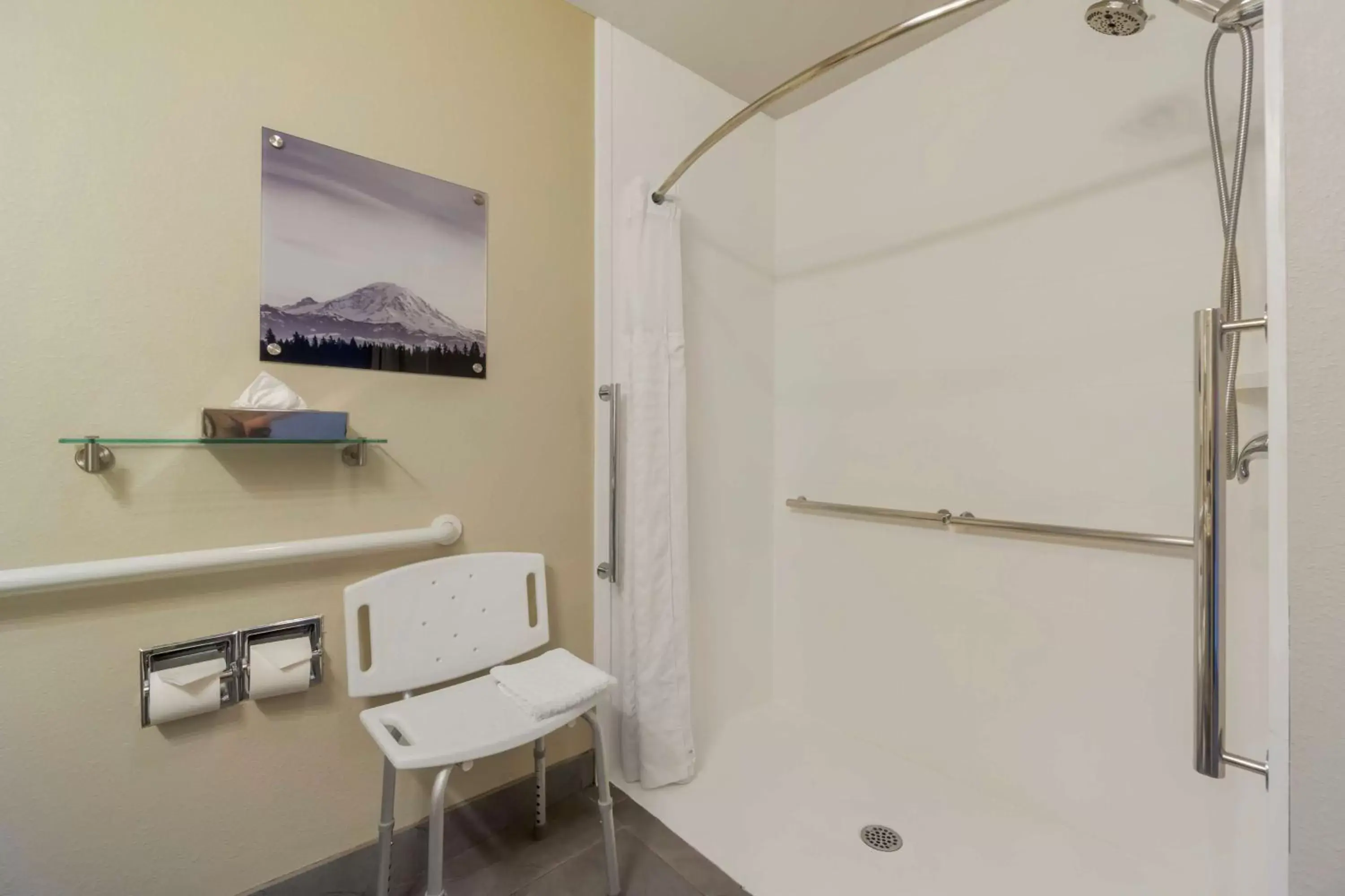 Bathroom in Best Western Plus Wenatchee Downtown Hotel