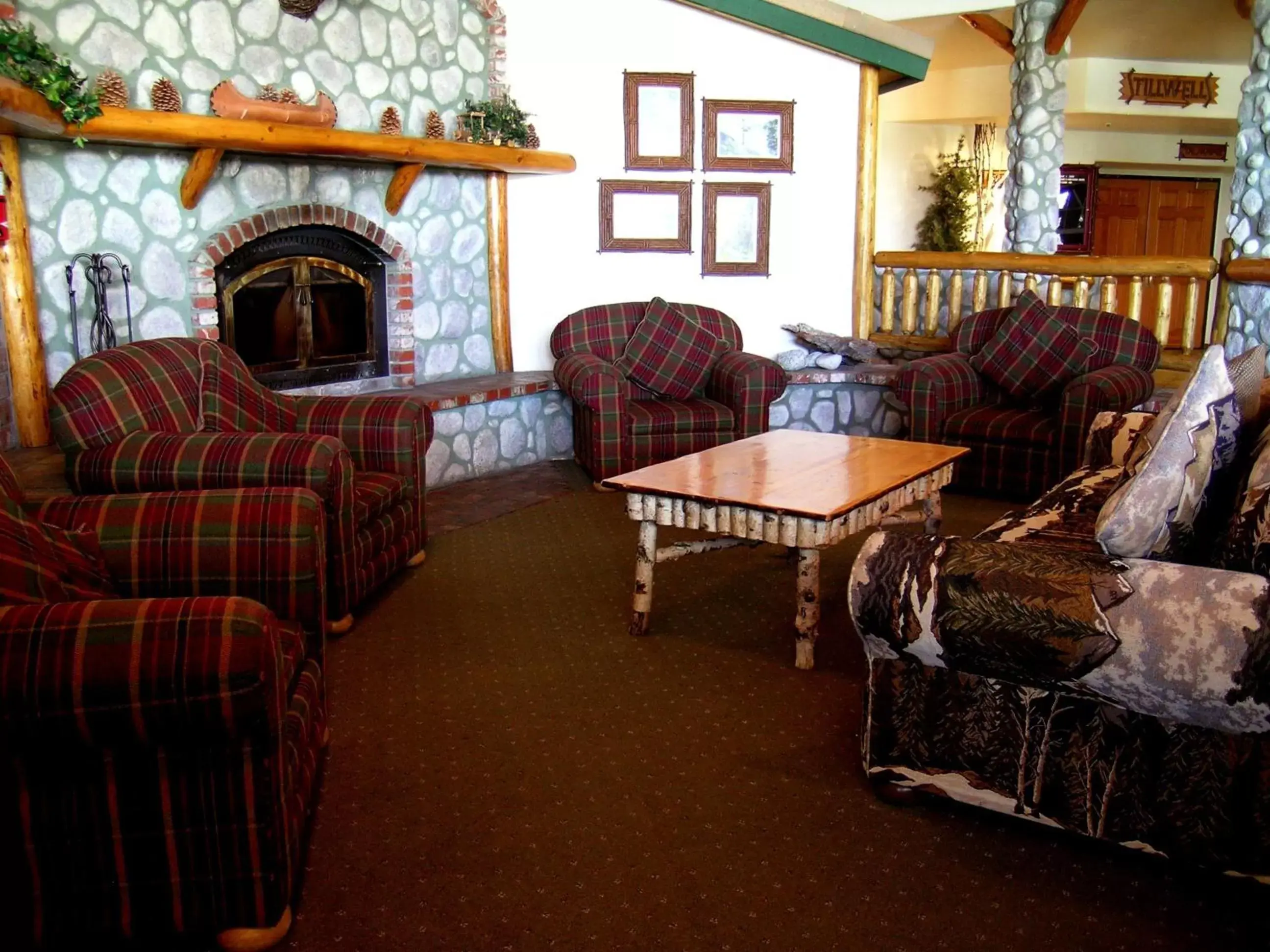 Lobby or reception in Holiday Inn Resort The Lodge at Big Bear Lake by IHG Lobby or reception in Holiday Inn Resort The Lodge at Big Bear Lake by IHG
