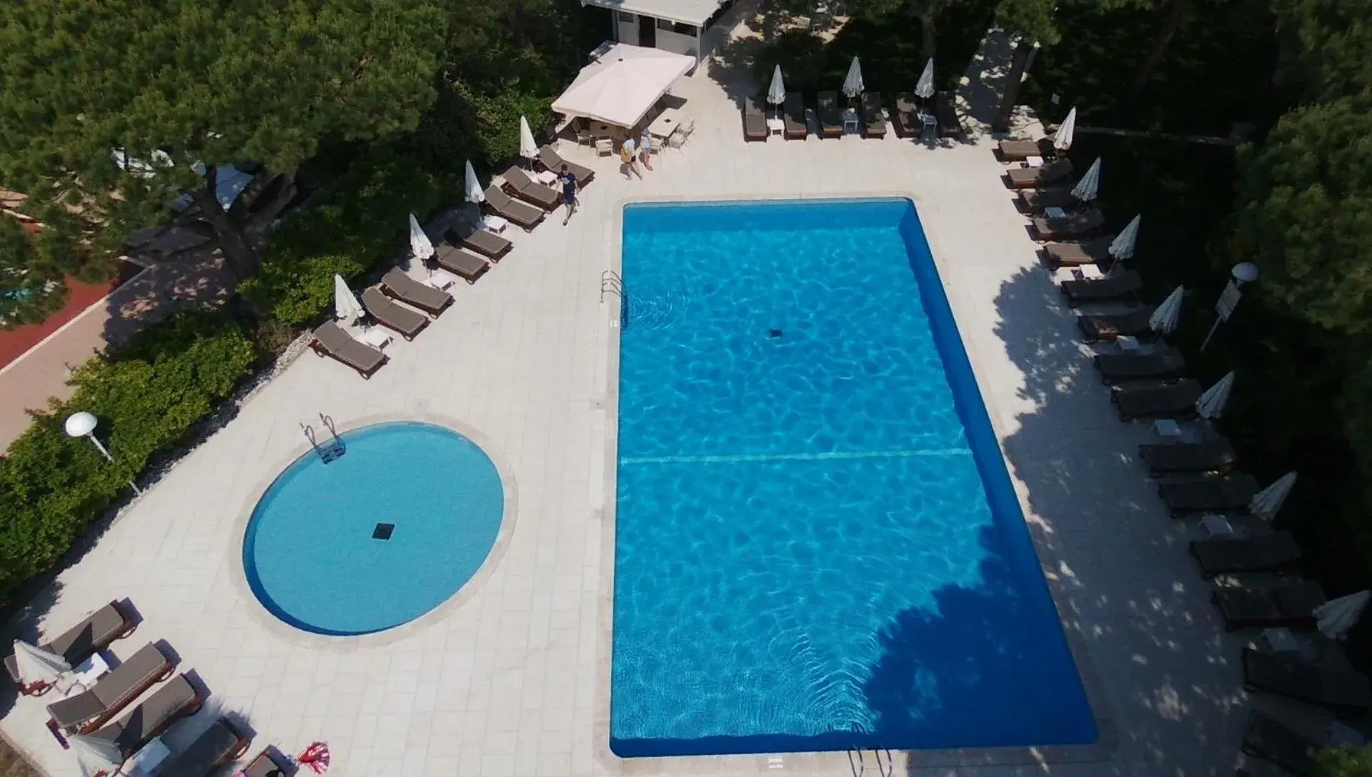 Bird's eye view, Pool View in Hotel Maracaibo