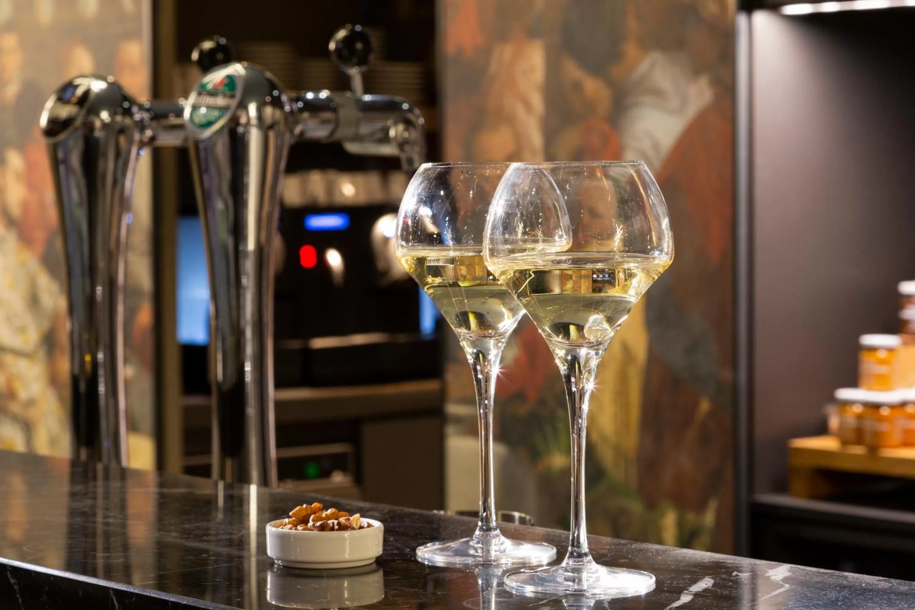 Lounge or bar in Mercure Paris Alesia