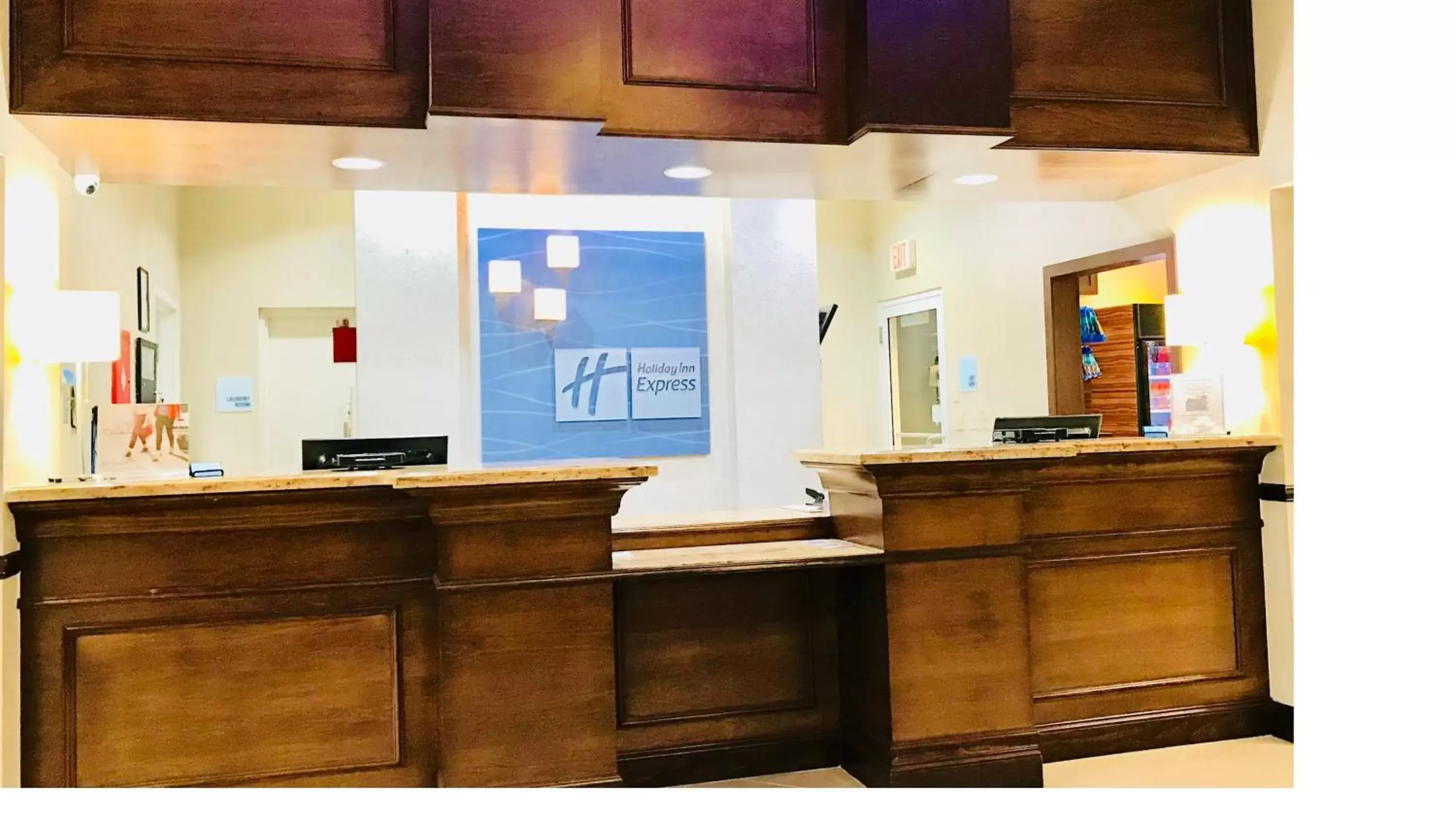 Property building, Lobby/Reception in Holiday Inn Express & Suites Miami Kendall, an IHG Hotel