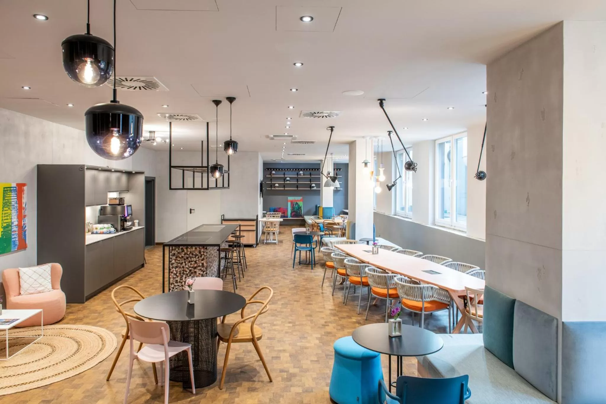 Communal lounge/ TV room in Aparthotel Adagio access Hamburg