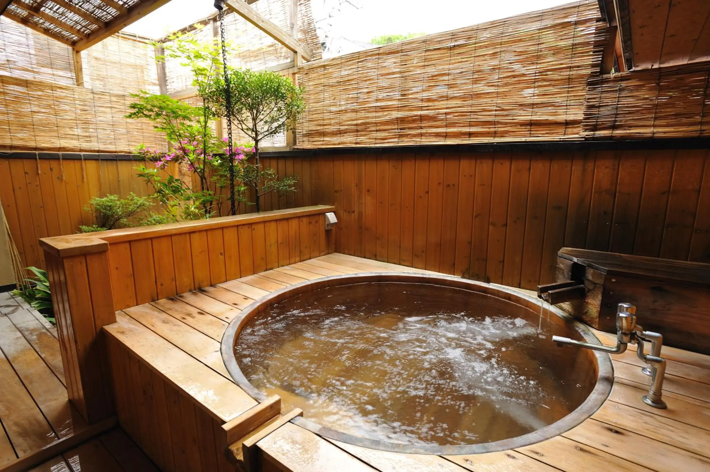 Shibu Onsen Kokuya