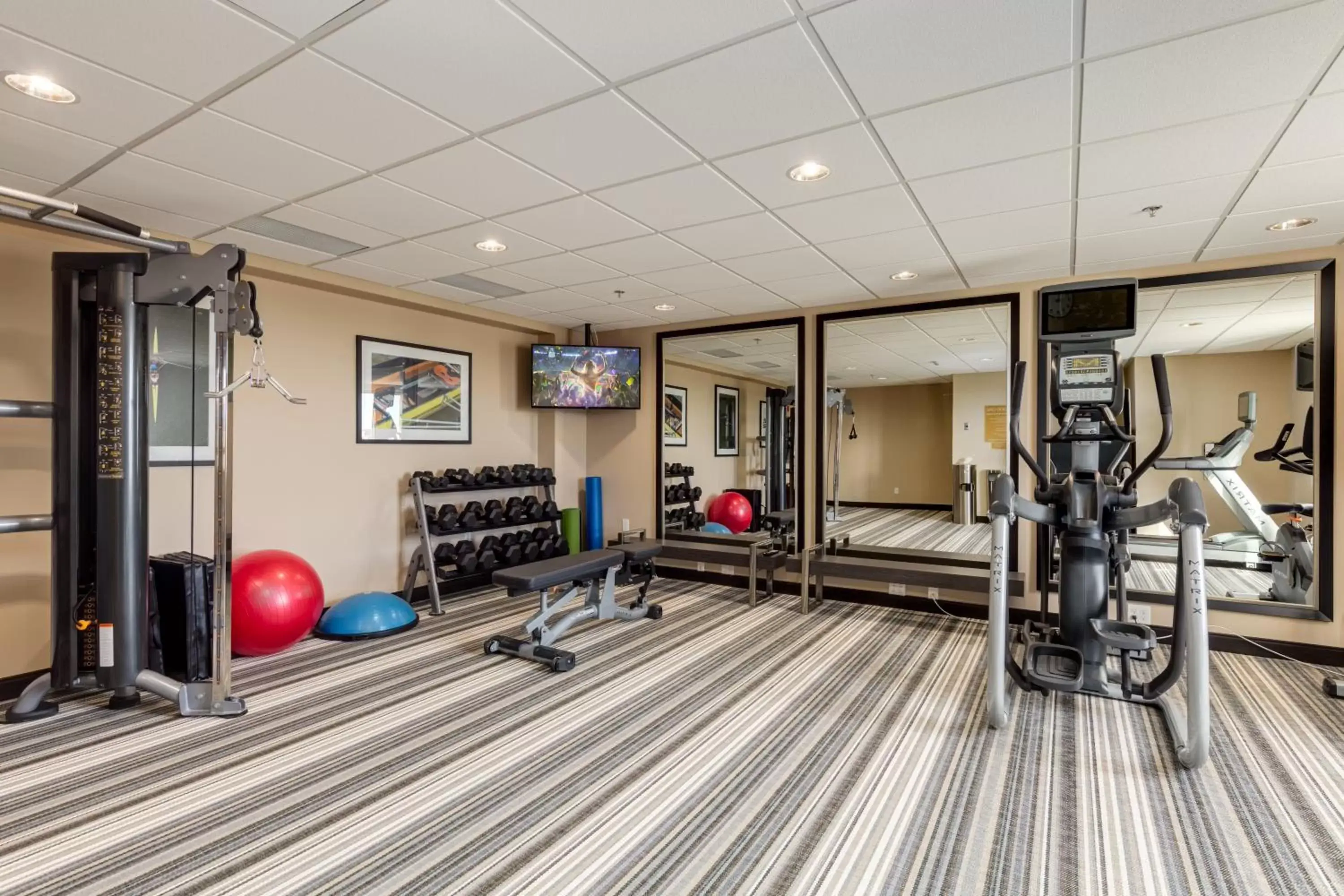 Fitness centre/facilities, Fitness Center/Facilities in Park Inn by Radisson, Calgary Airport North, AB