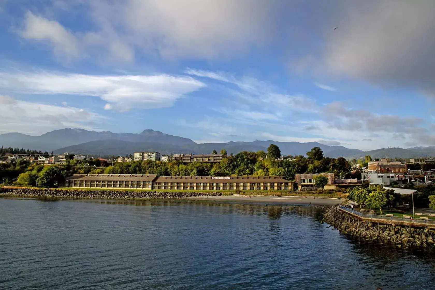 Property building in Red Lion Hotel Port Angeles Harbor