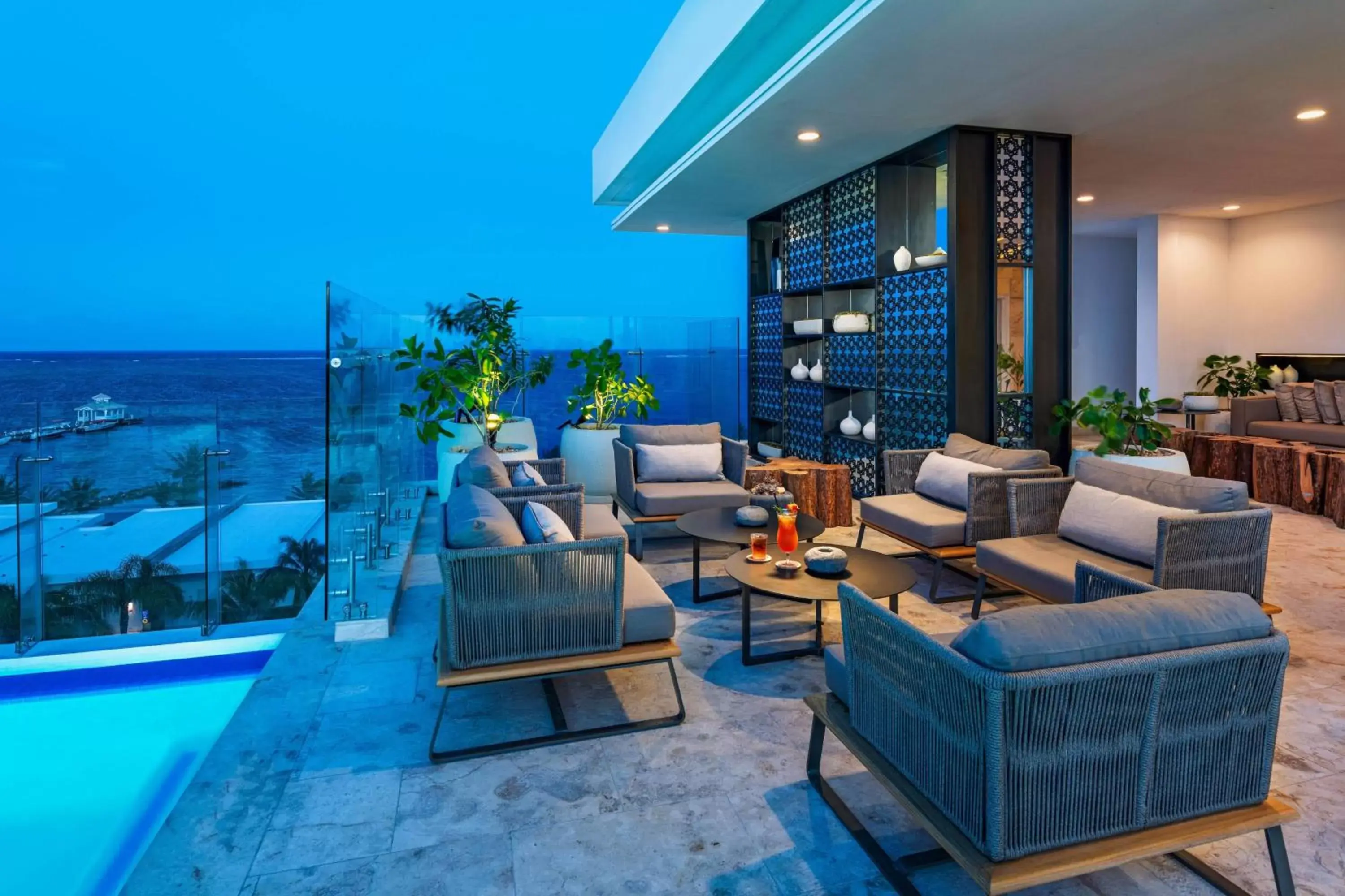 Lounge or bar, Swimming Pool in Alaia Belize, Autograph Collection