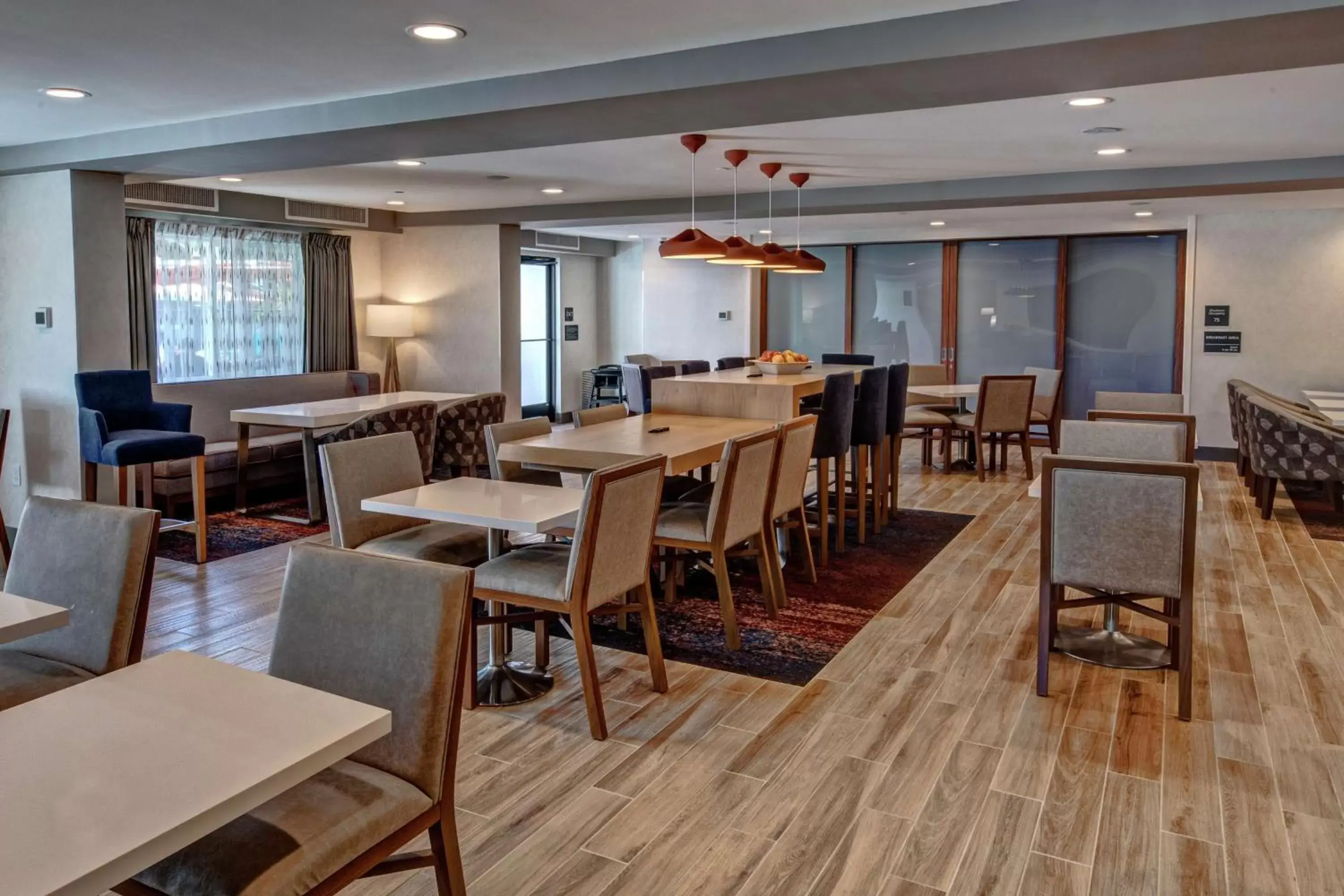 Breakfast, Restaurant/Places to Eat in Hampton Inn Discovery Kingdom Napa Gateway