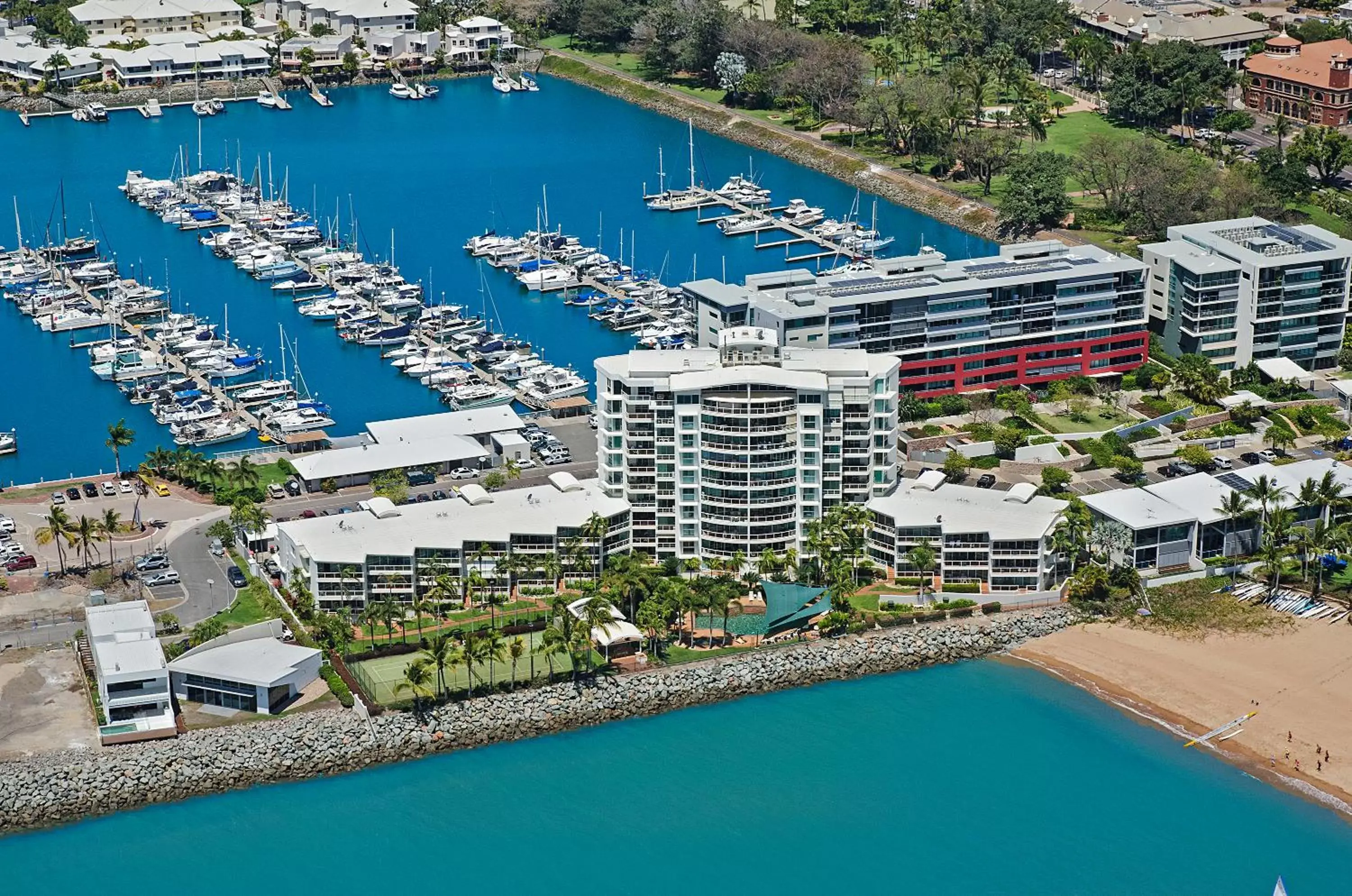 Day, Bird's-eye View in Mariners North Holiday Apartments