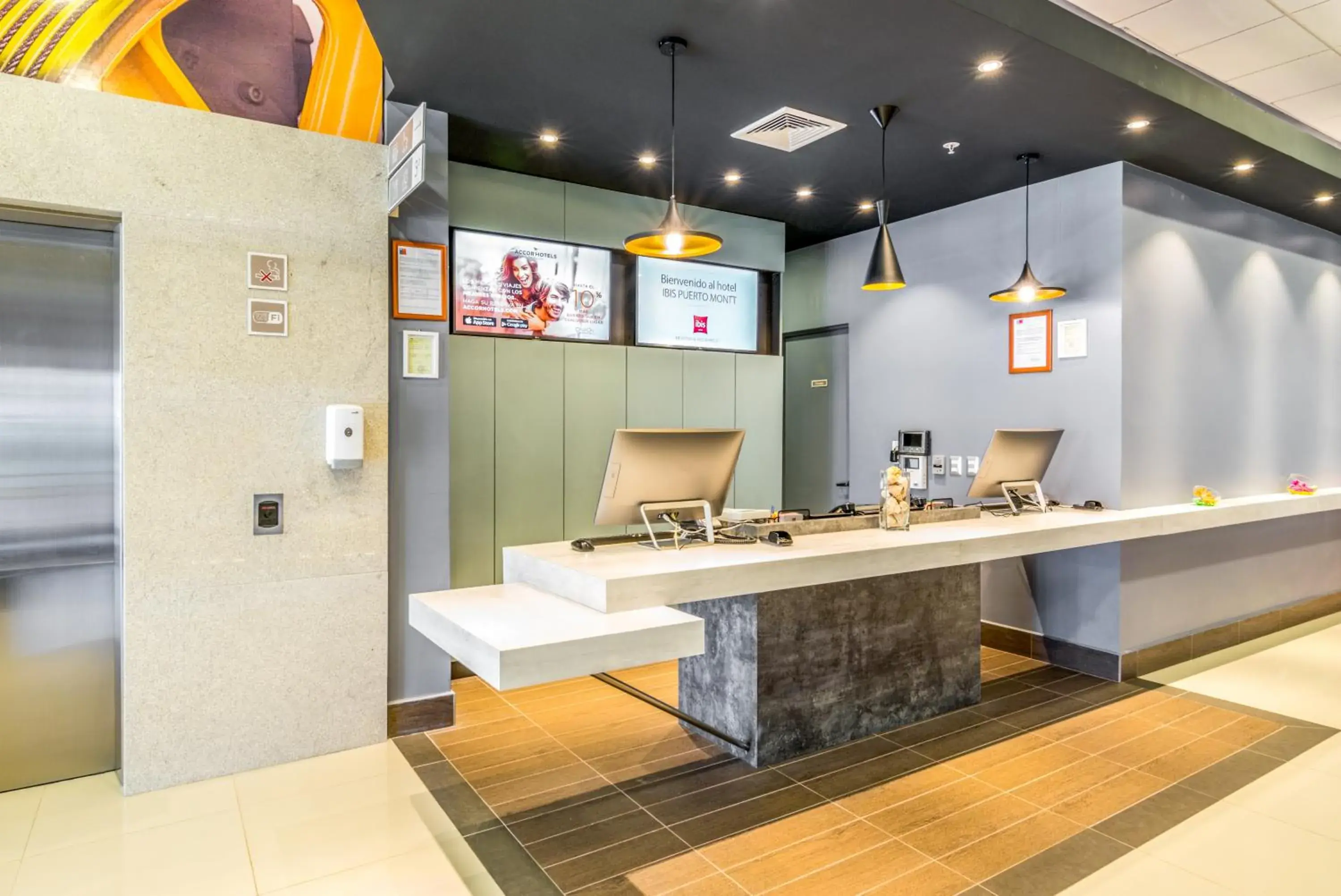 Lobby or reception in ibis Puerto Montt Lobby or reception in ibis Puerto Montt