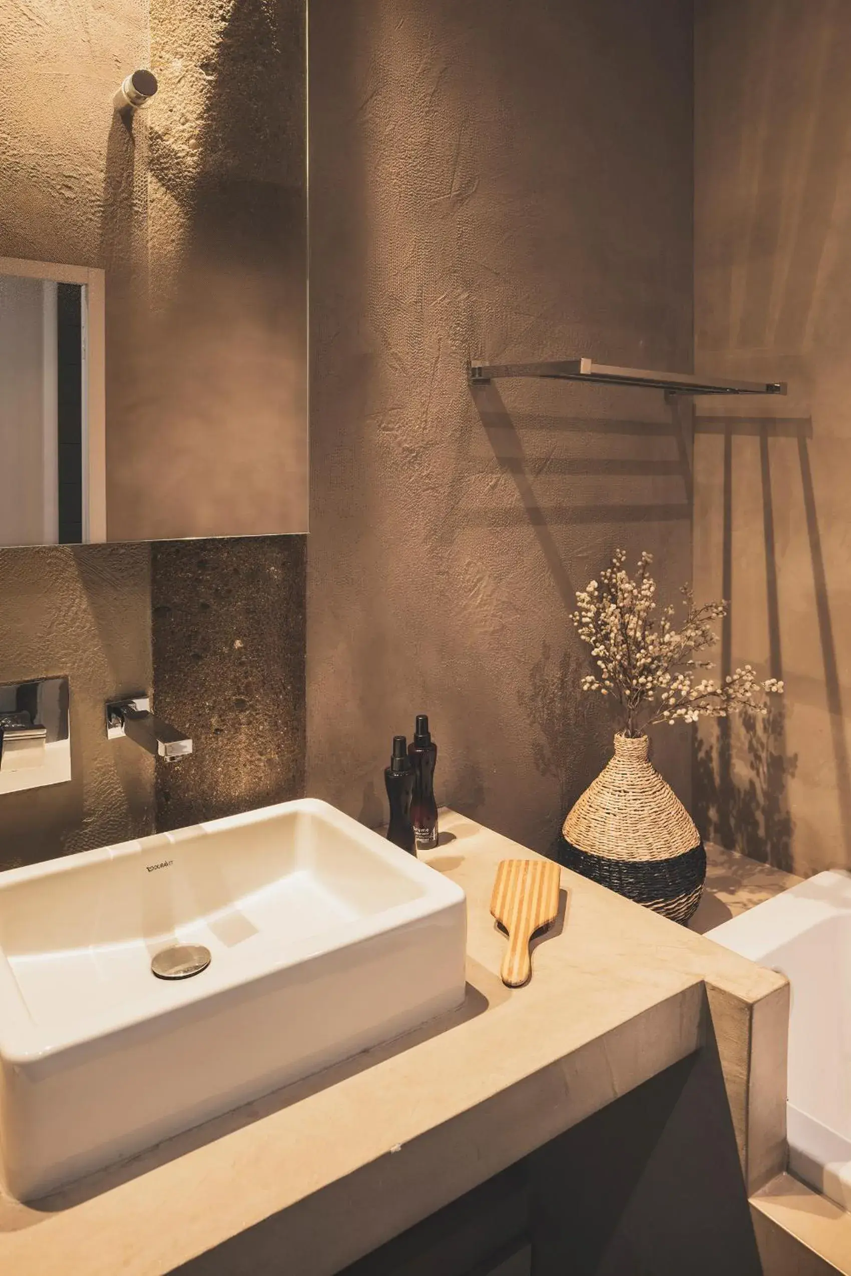 Bathroom in Les Lodges Sainte-Victoire Hotel & Spa