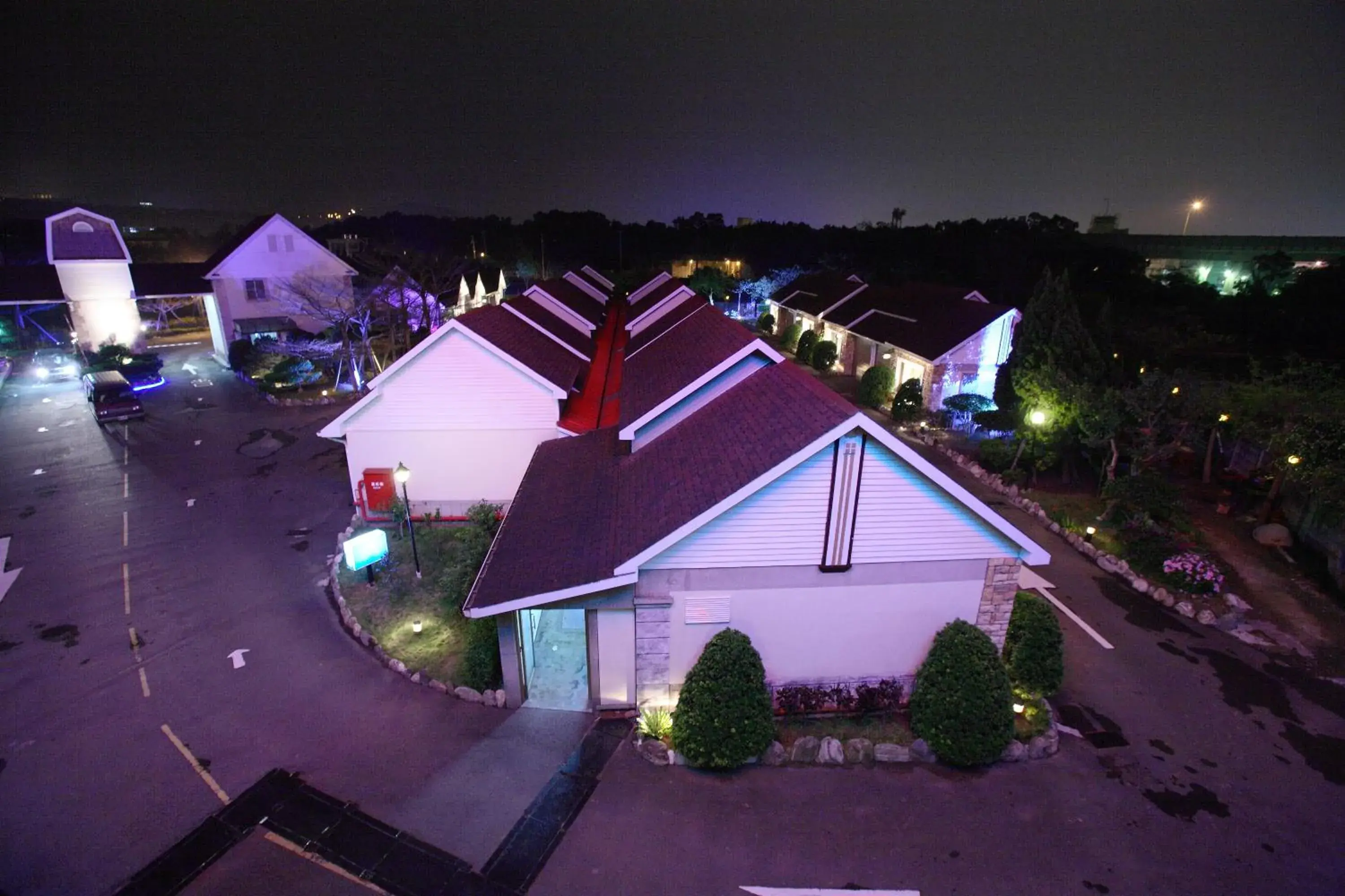 Night, Bird's-eye View in Laiyin Motel