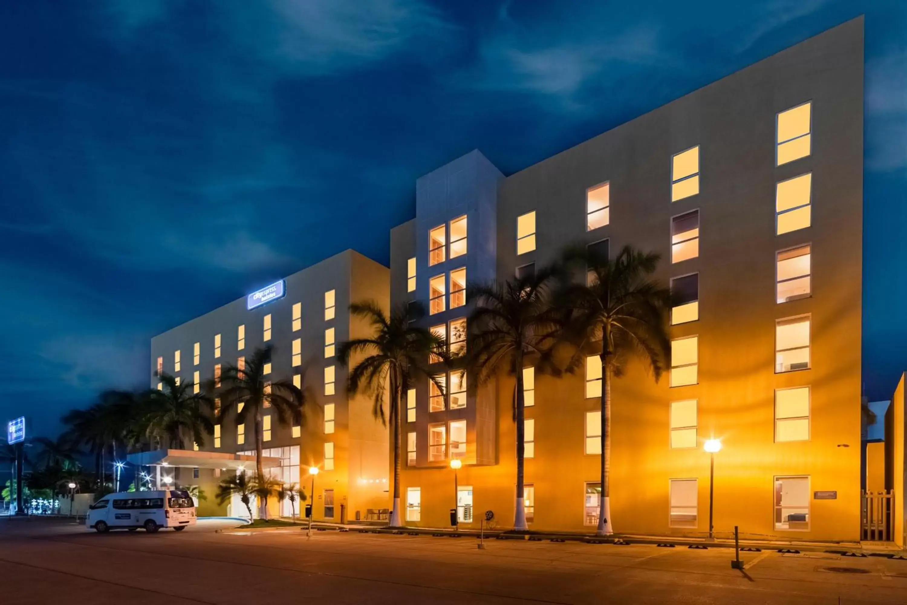 Property Building in City Express by Marriott Ciudad del Carmen