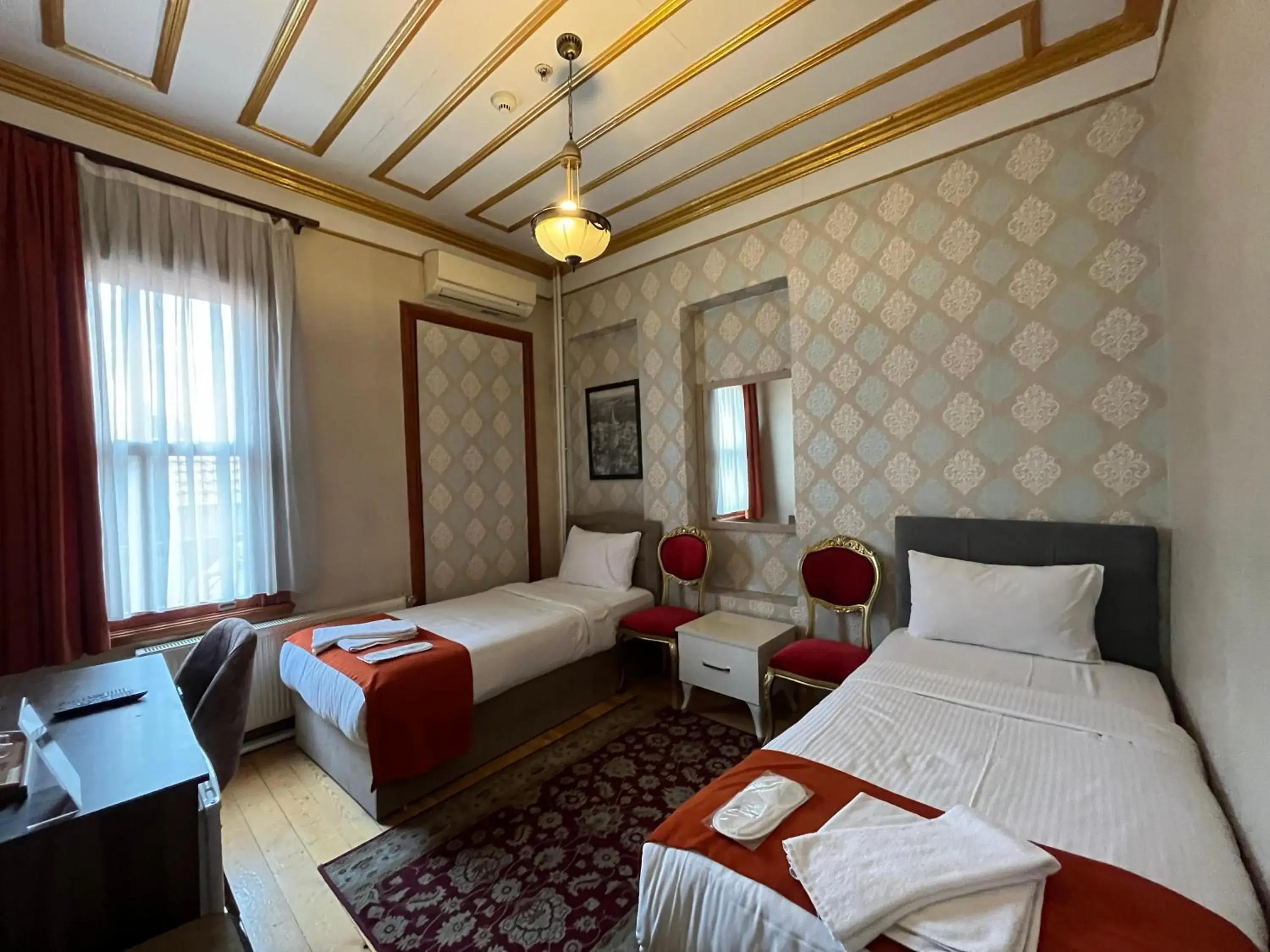 Bed in Le Safran Suite