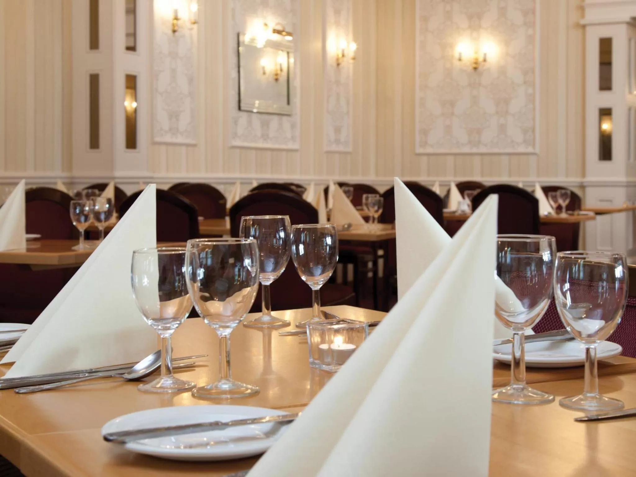 Restaurant/places to eat in TLH Carlton Hotel - TLH Leisure, Entertainment and Spa Resort