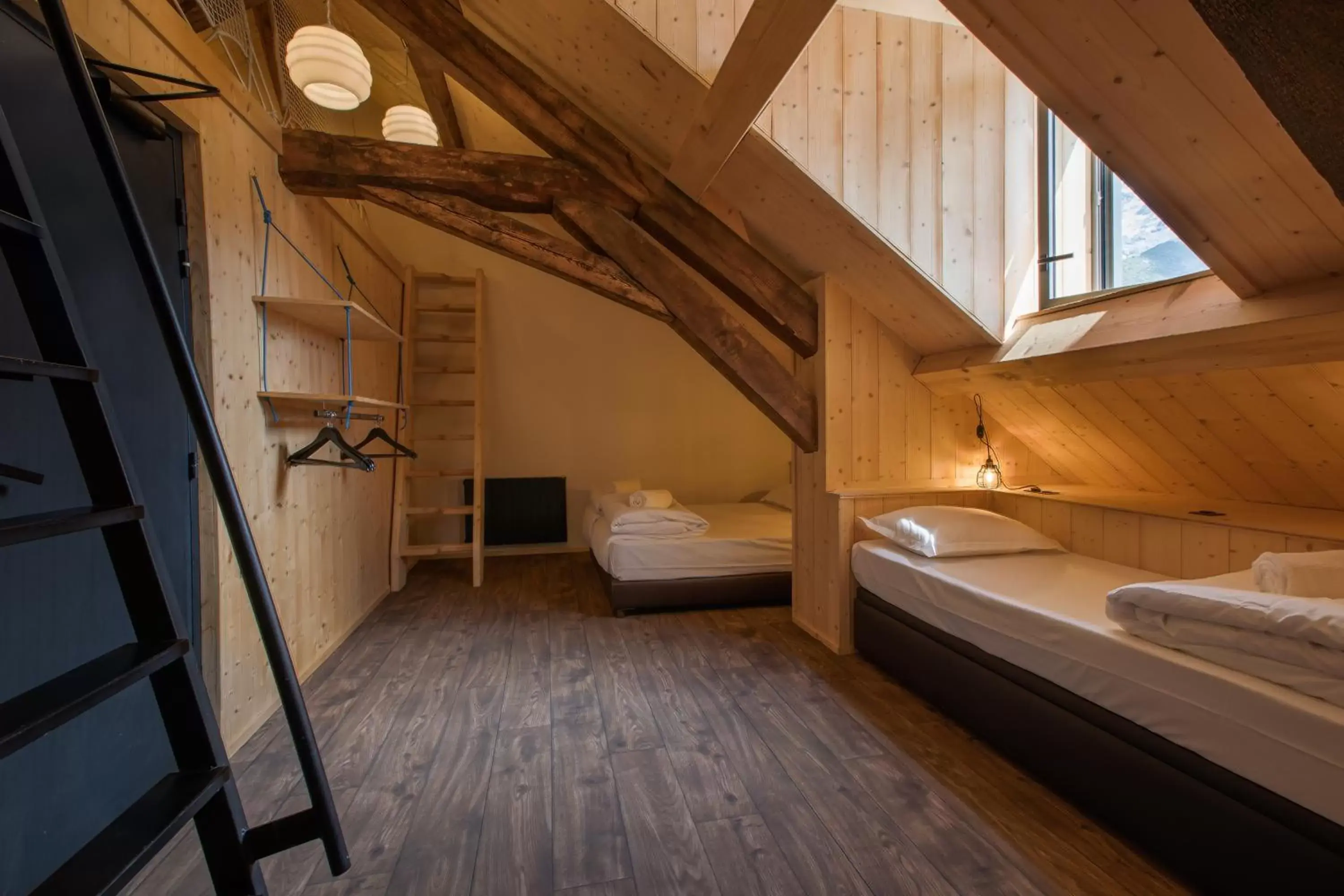 Bedroom, Bunk Bed in Refuge du Montenvers