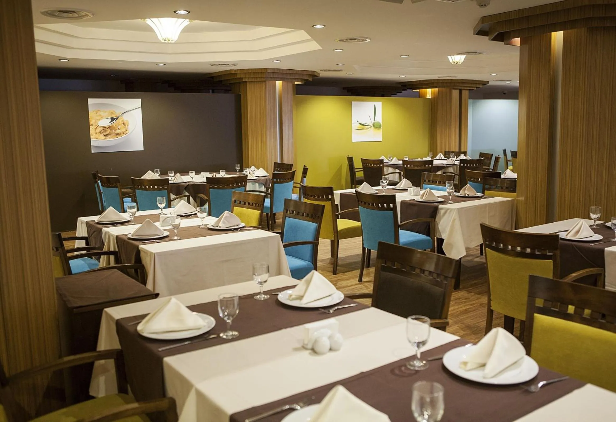 Restaurant/places to eat in Bilek Istanbul Hotel