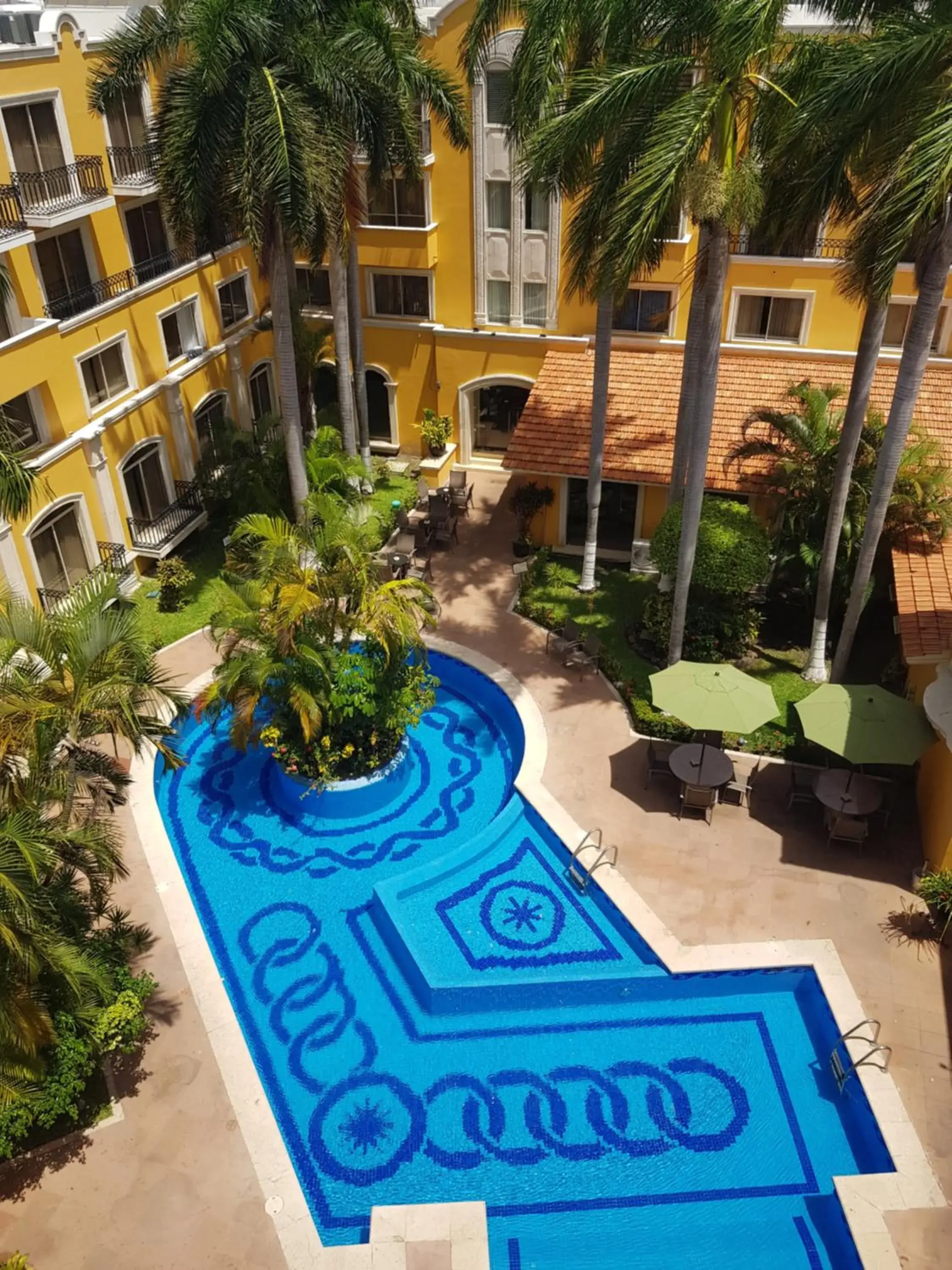 Swimming pool, Pool View in Hotel Hacienda Real
