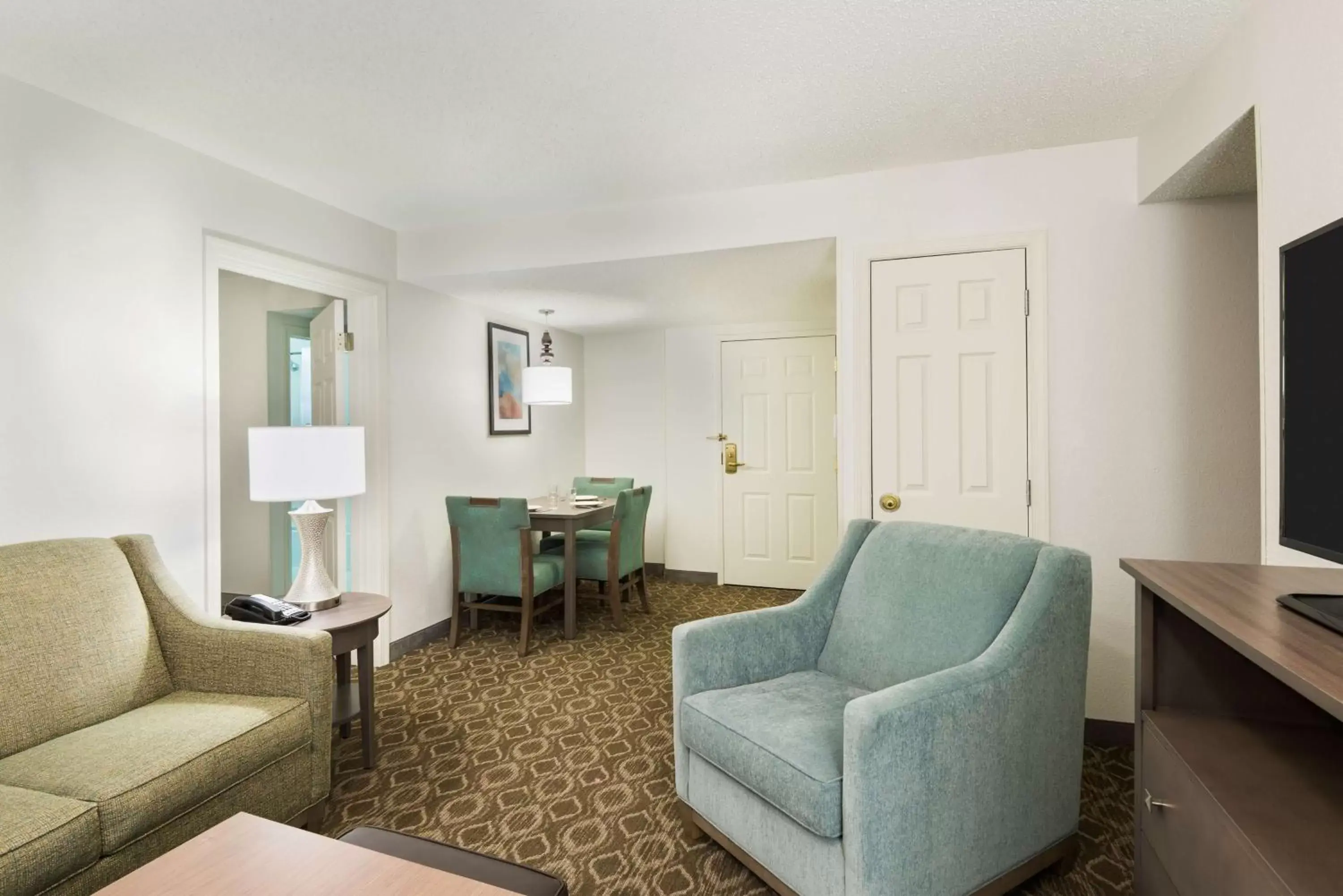 Living room, Seating Area in Homewood Suites by Hilton Baton Rouge